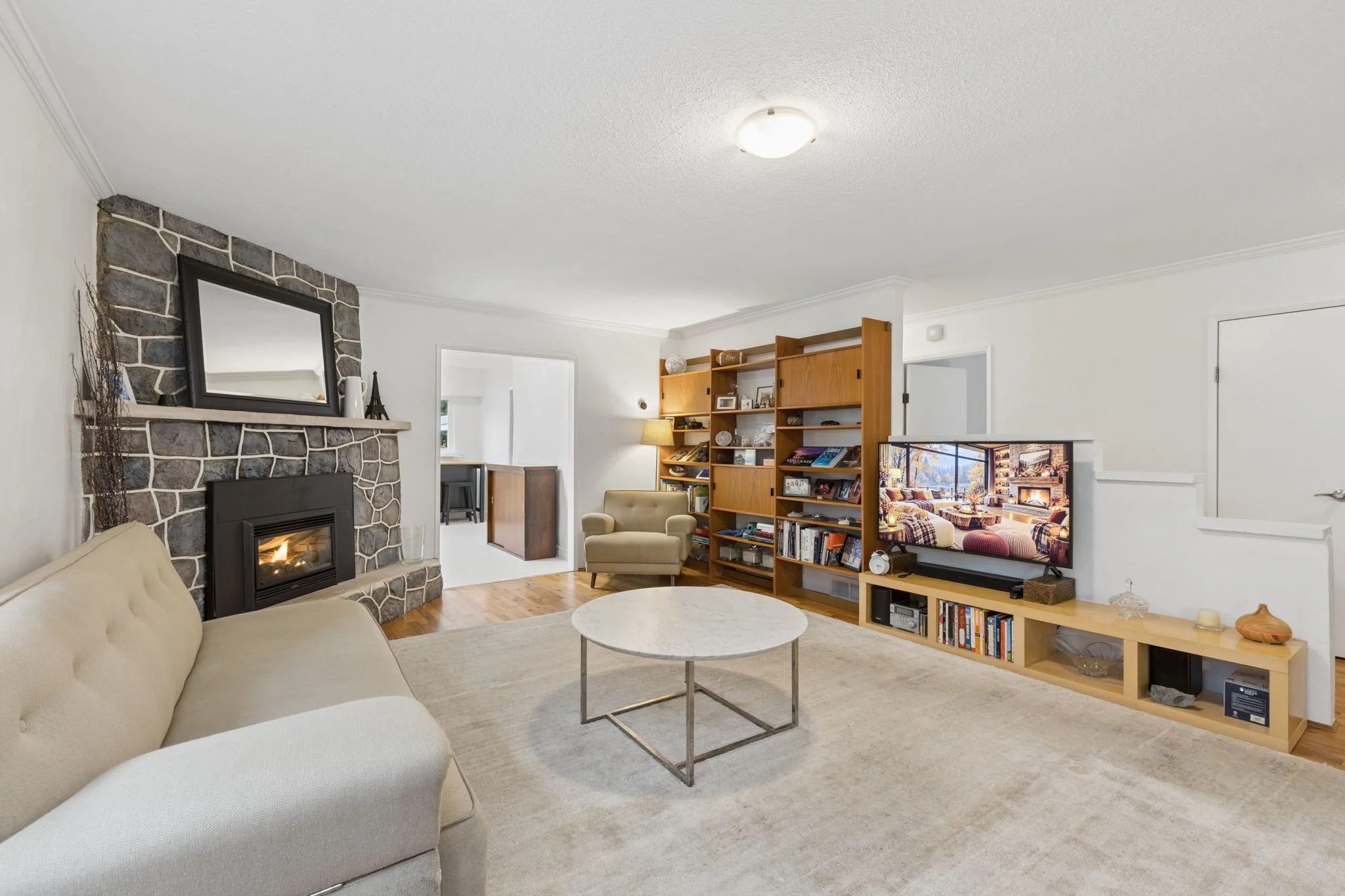 11-web-or-mls-331E24_011.jpg