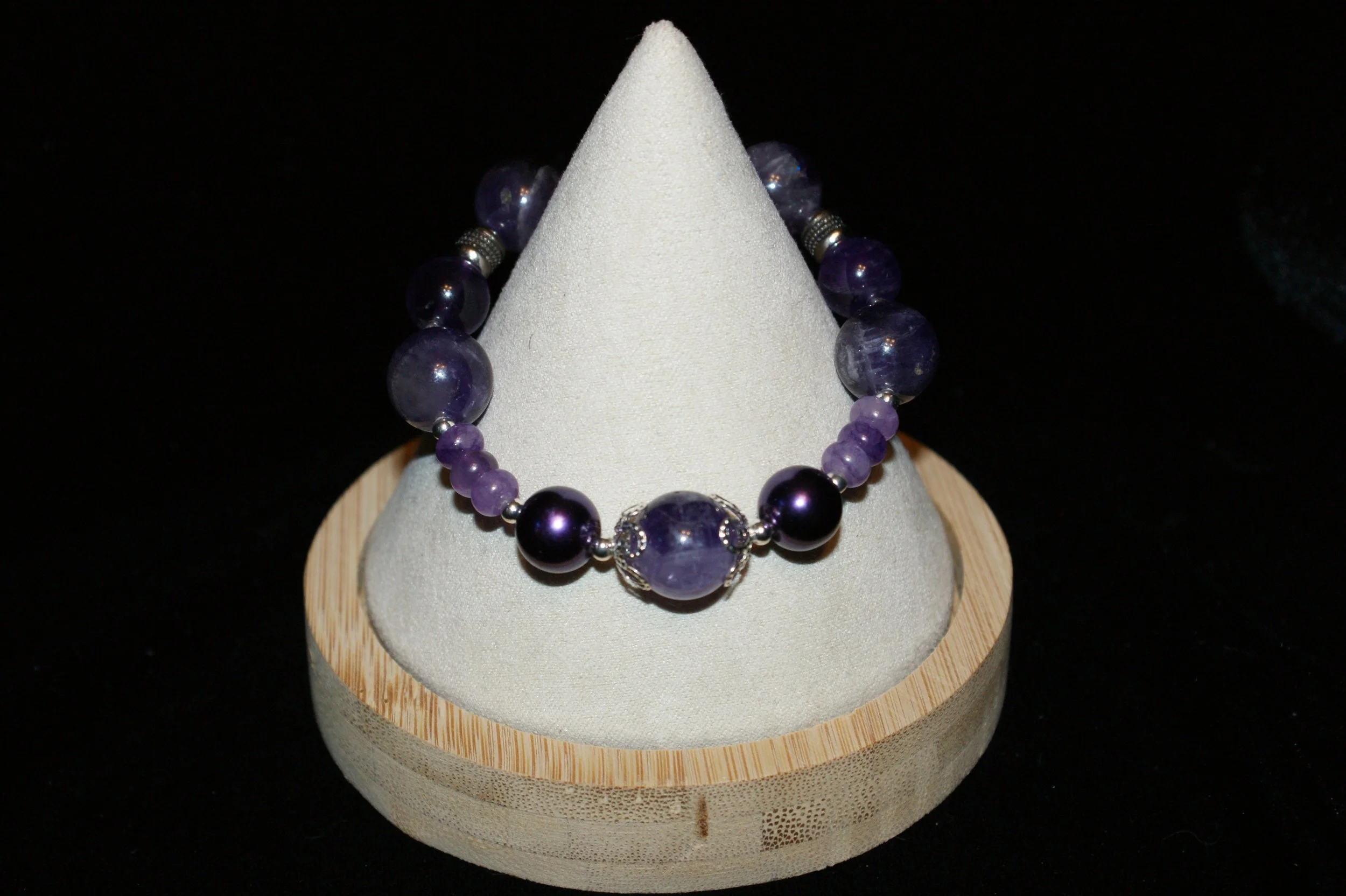 Exquisite Amethyst and Pearl Bracelet