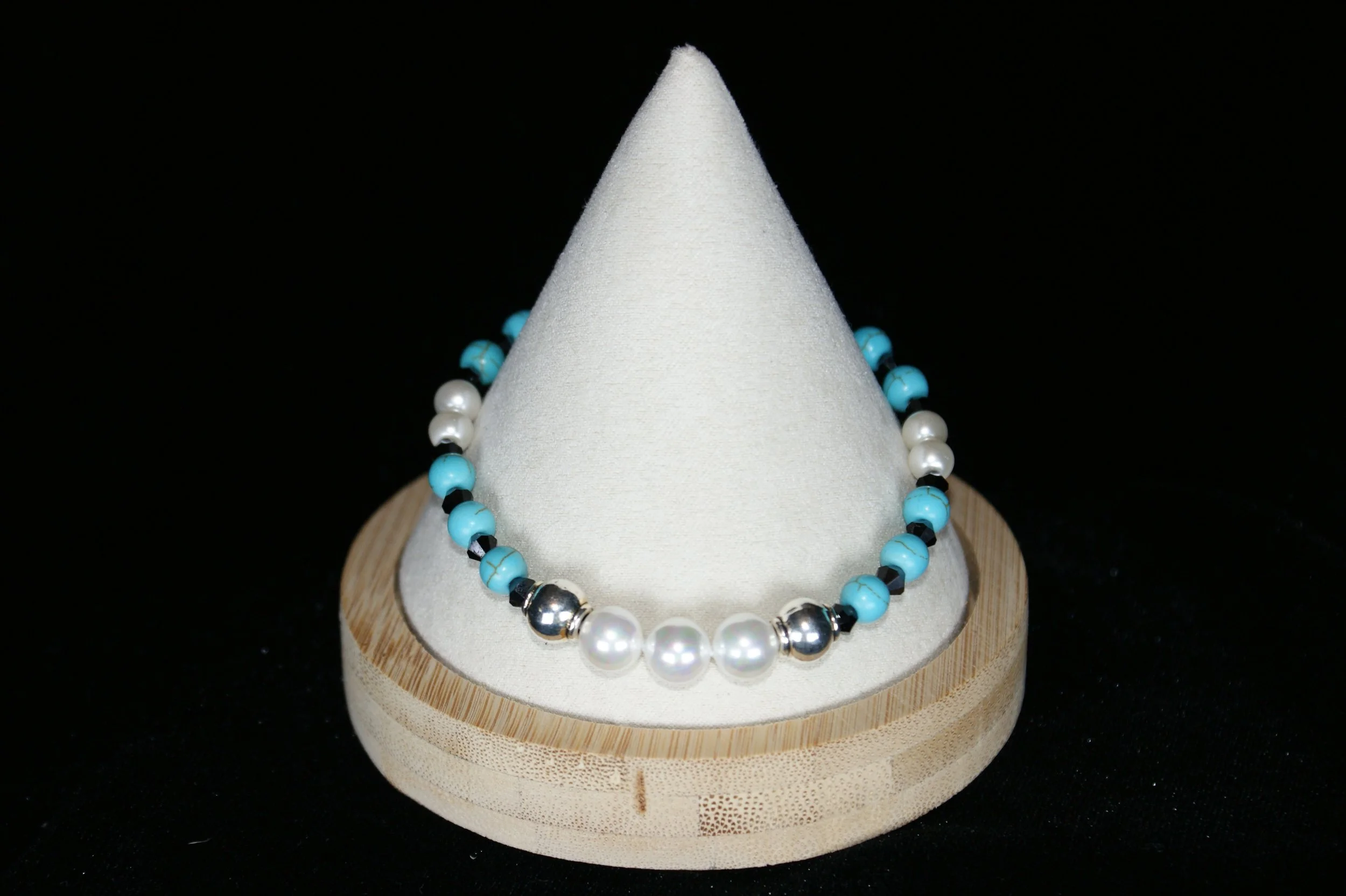 Turquoise and Pearl Elegance Bracelet