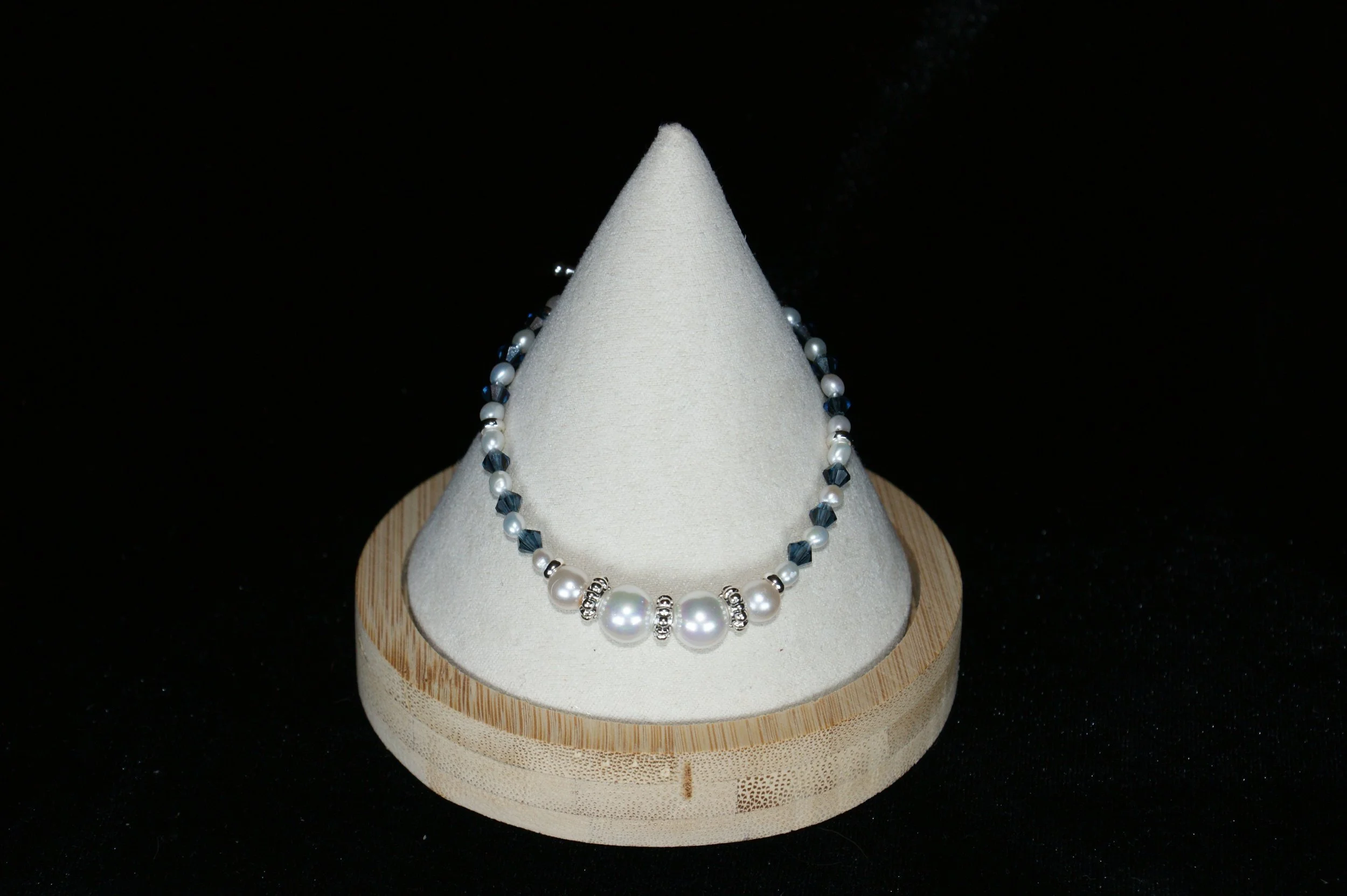Timeless Elegance Pearl and Crystal Bracelet