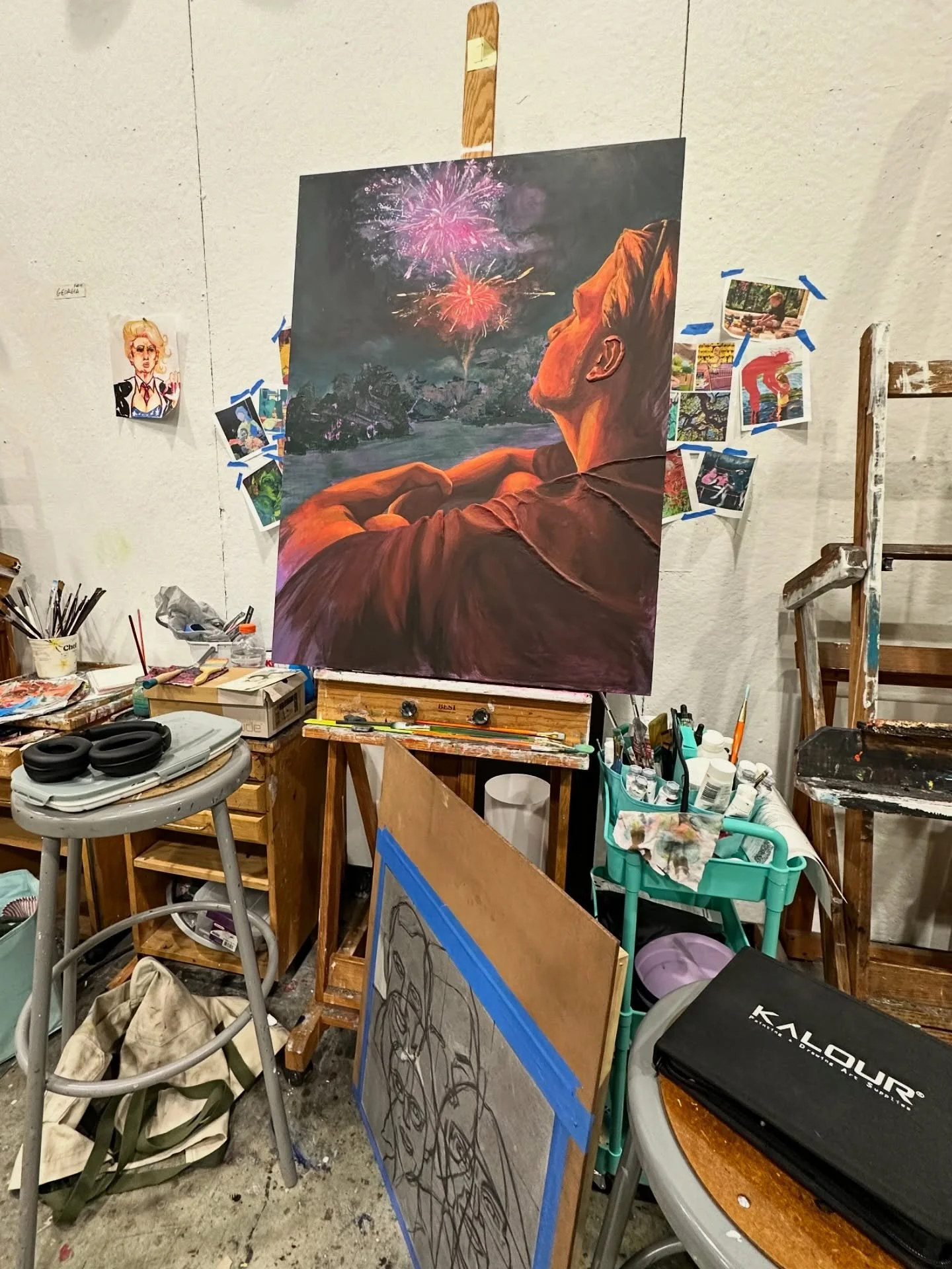 Well, it's officially t-minus 1 month to my capstone show, "Reminiscences," with @a.gaylefloresart and @ultraviolet_angel_studios !

Recently, life has been consisting of late nights at the studio (every night 😅), last-minute edits, and de