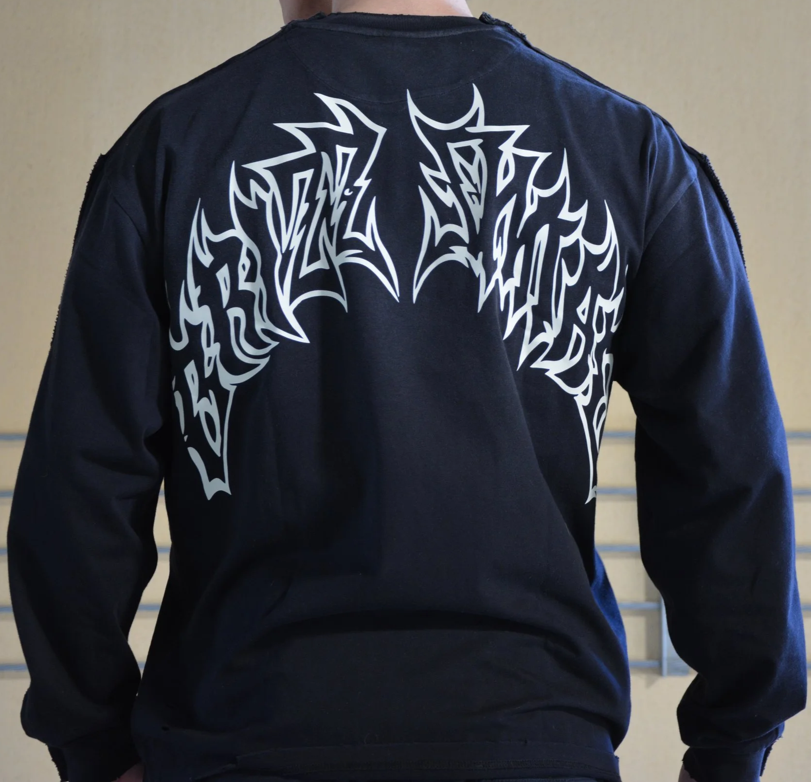 Graffiti Sail Washed Long Sleeve