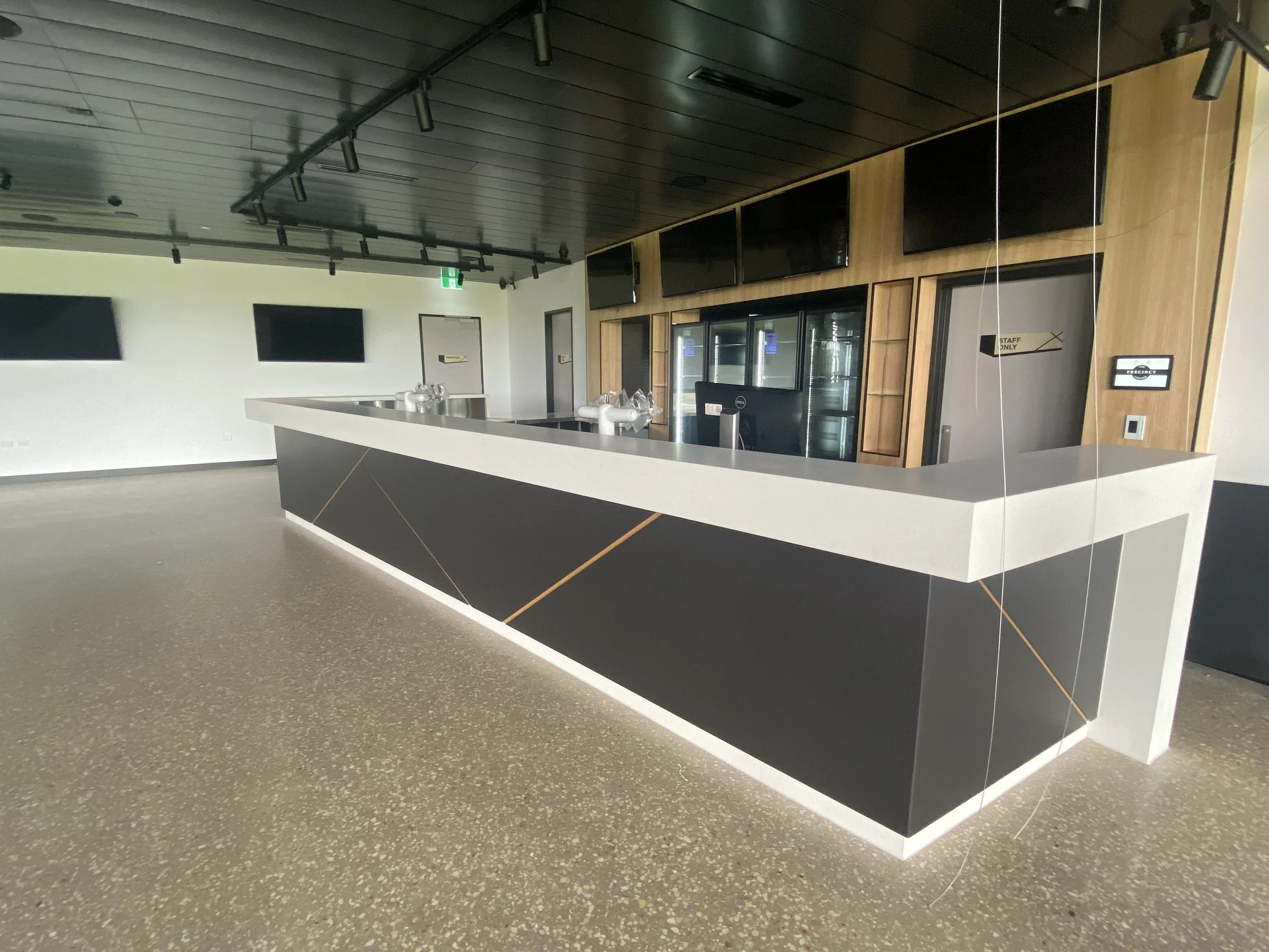 Precinct Loxton (1).jpg