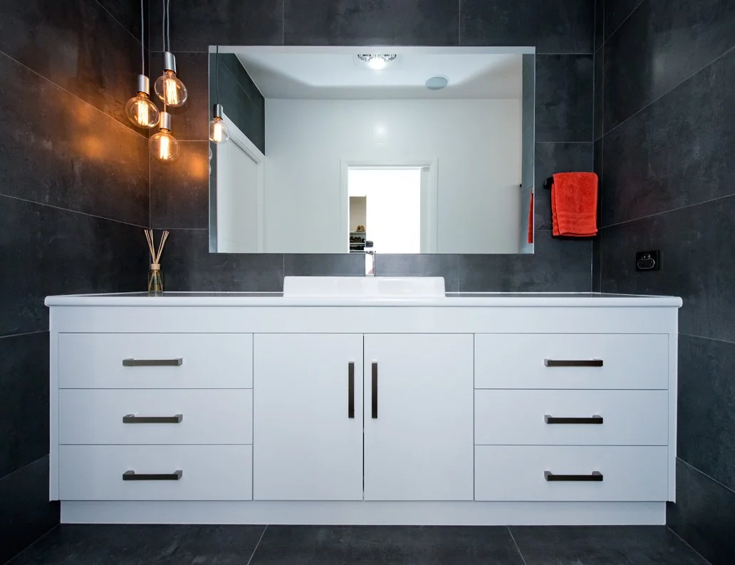 Resized-Cash's Cabinets-Anthonopoulas-Dec 2014-0102.jpg