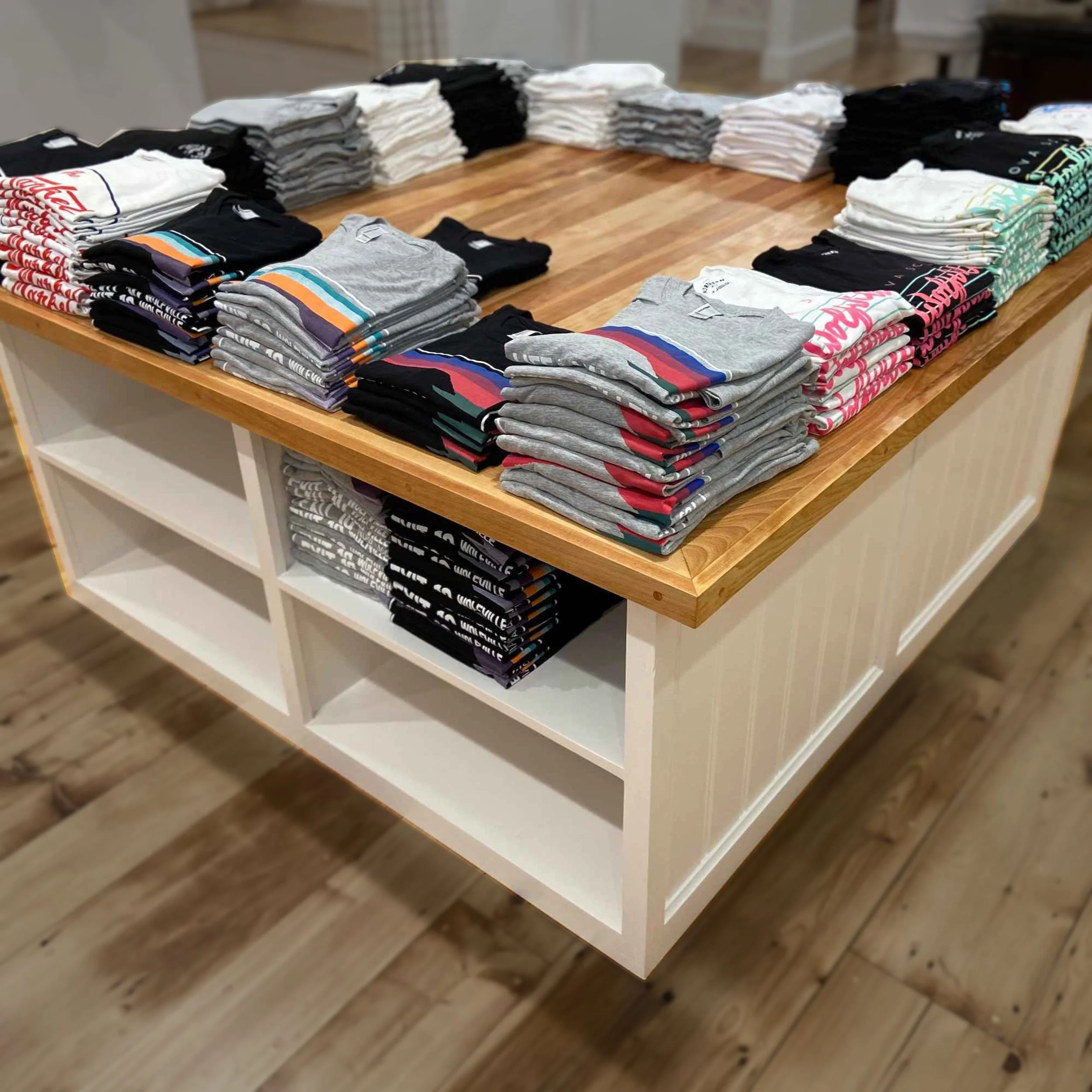 3Dog Woodworking_Shopdisplay.jpg