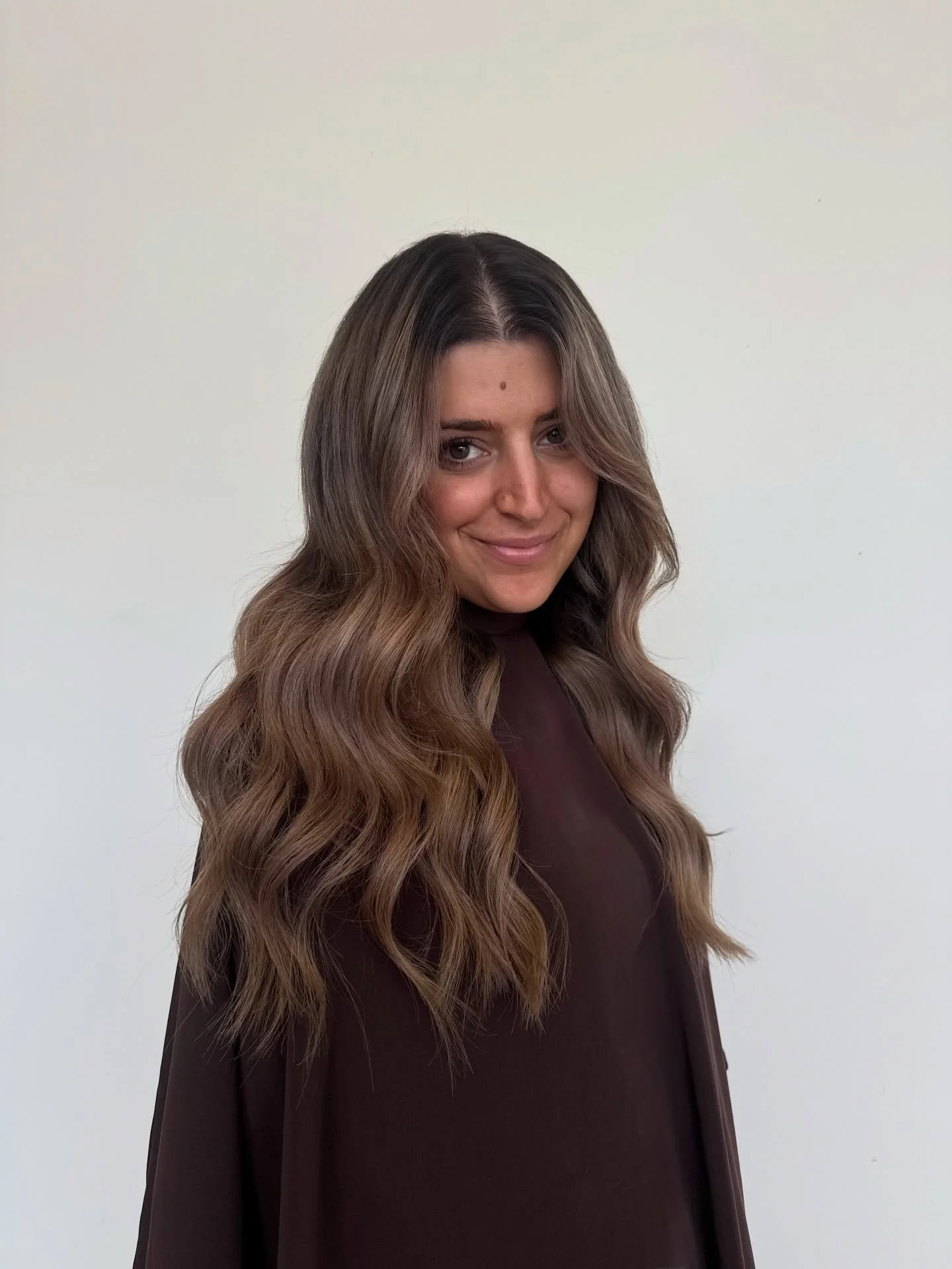 Color that complements you, paired with seamless extensions 🤍

Swipe to see the before &mdash; previous work not done by me