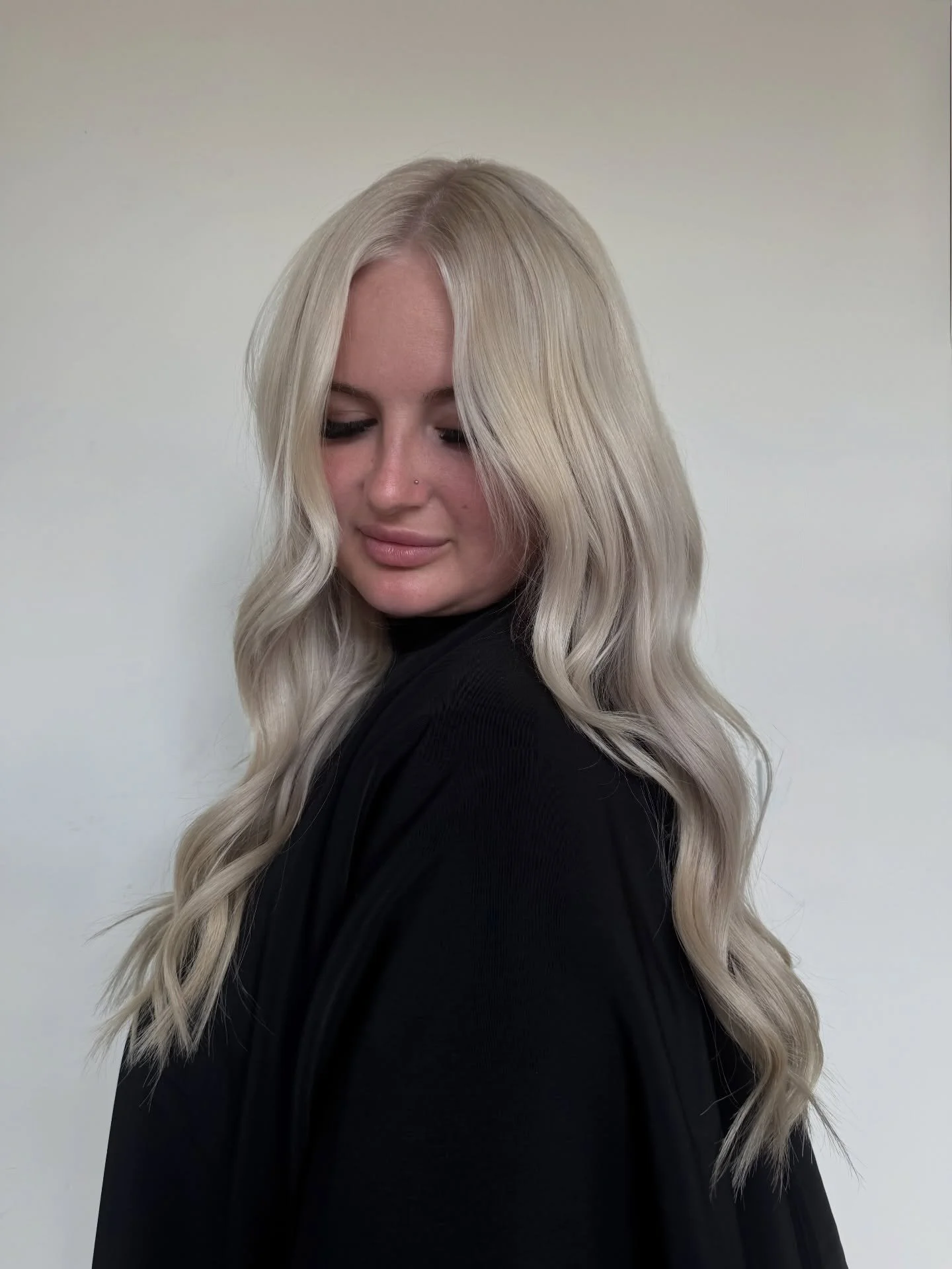 Going into the new year with @bellamihair tapes &amp; a platinum card✨