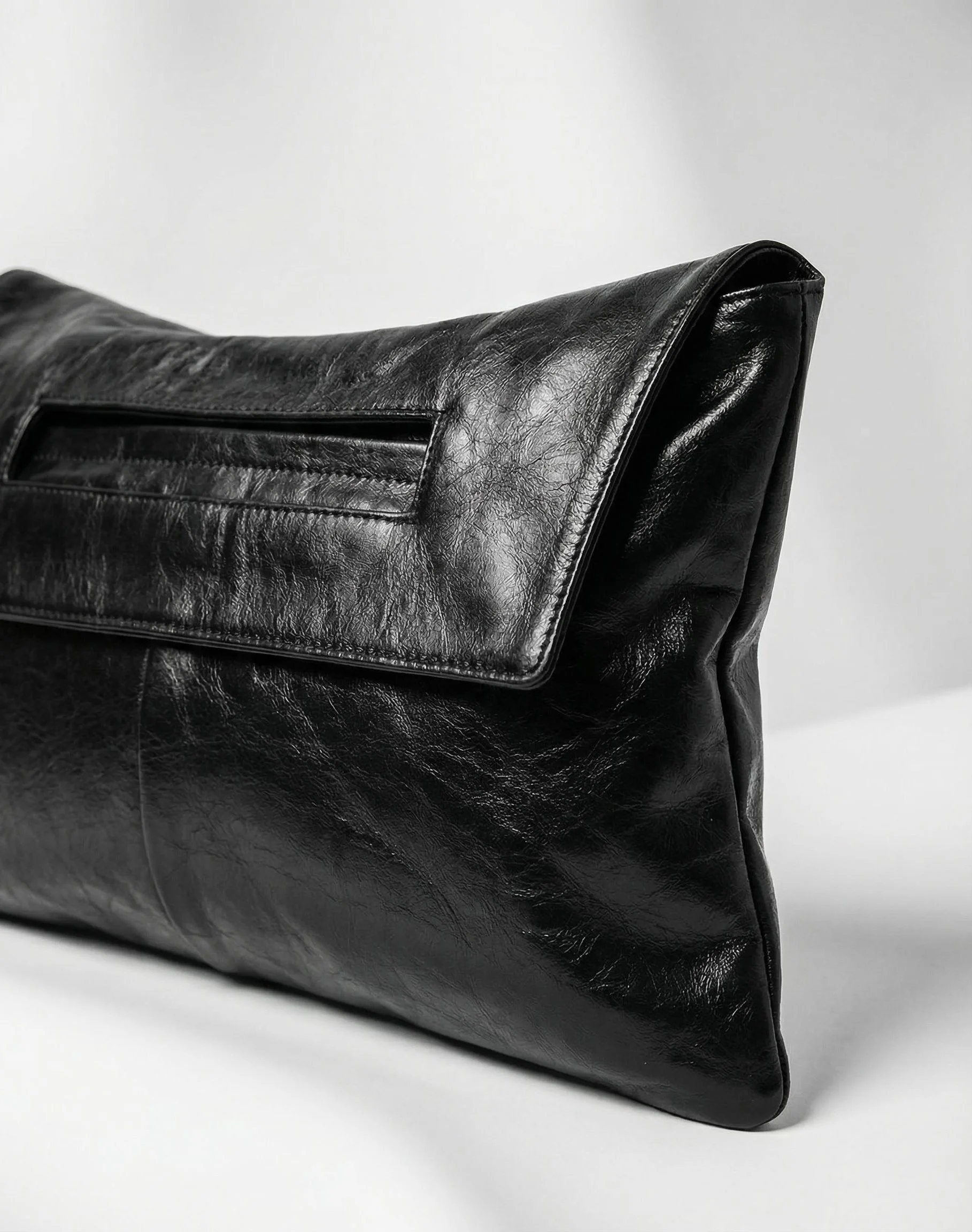 The Pillow Clutch: Black