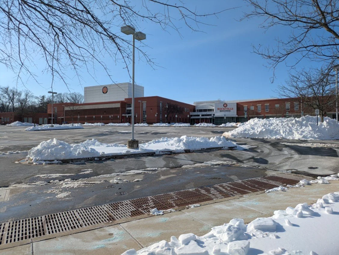 Sidewalks, Narrow Roads May Force Monday MCPS Closures