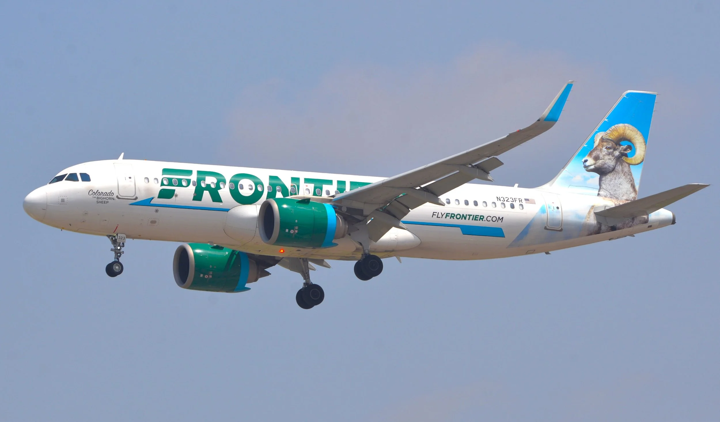 N323FR A320 COLORADO BIGHORN SHEEP ORD 28C