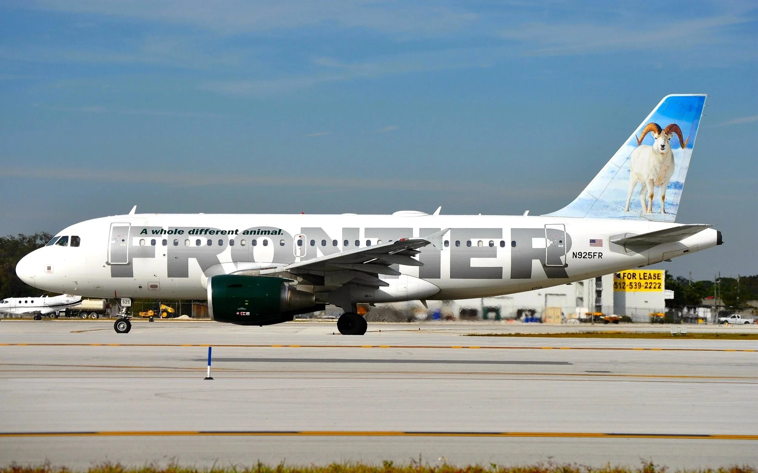 N925FR BIGHORN SHEEP FLL A320
