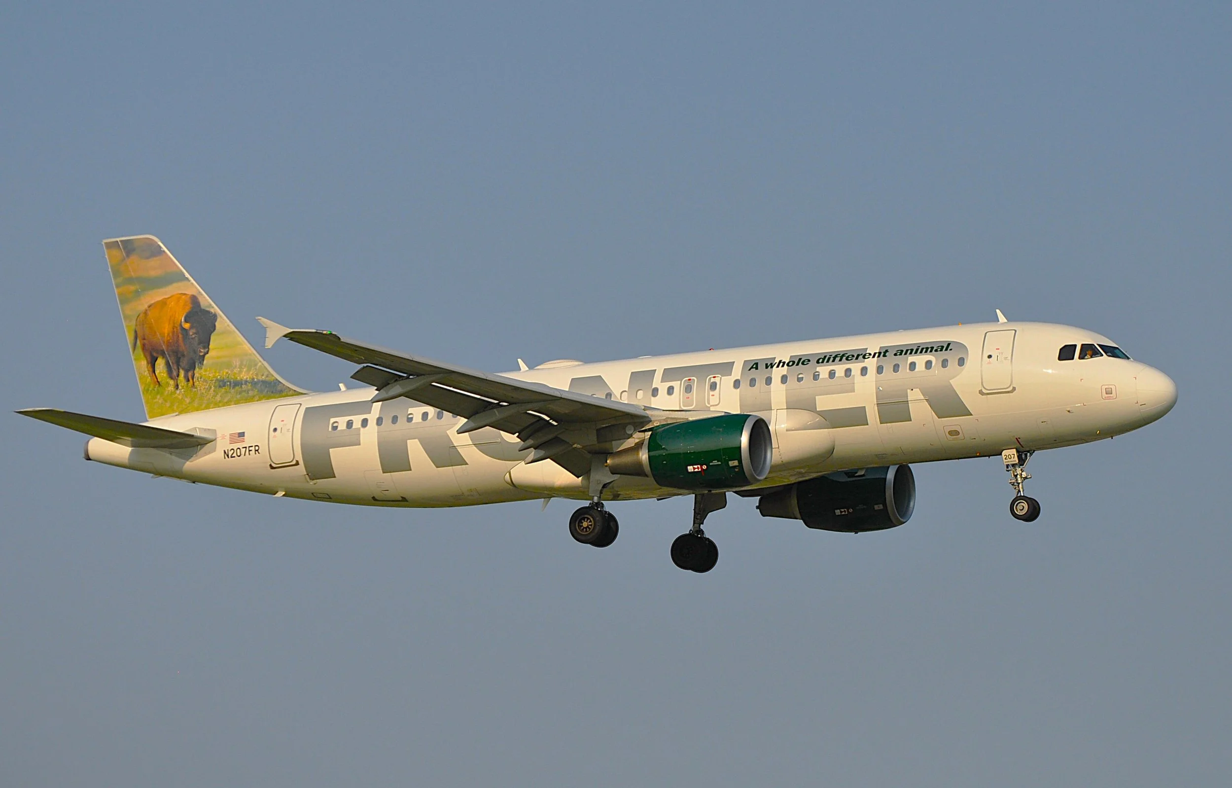 N307FR A320 BISON MKE