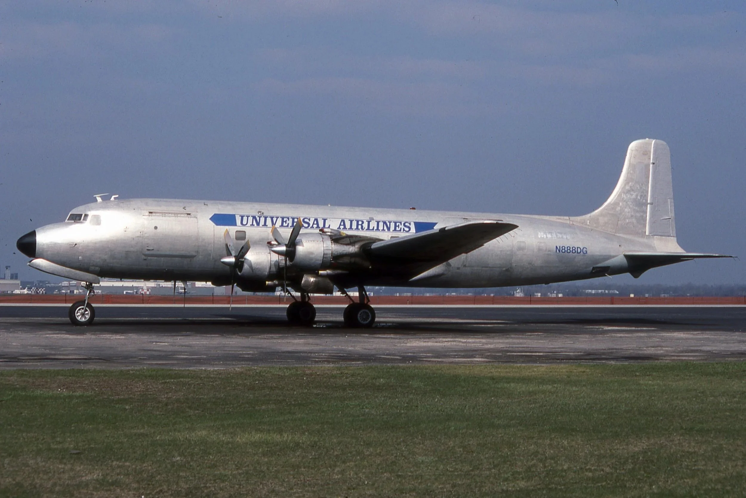 N888DG UNIVERSAL AIRLINES DC-6 YIP