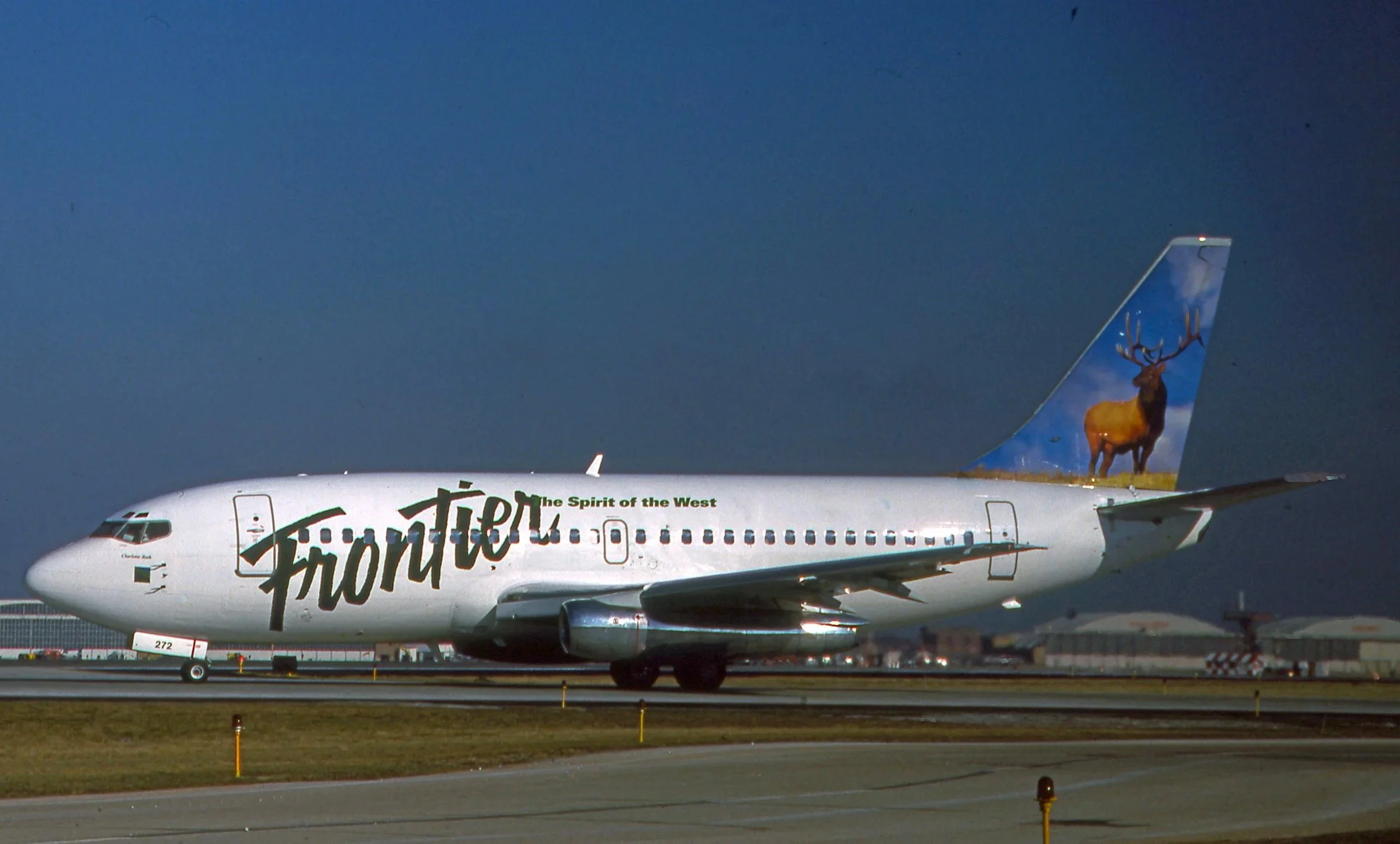 N272FR B.737-200  ELK MDW