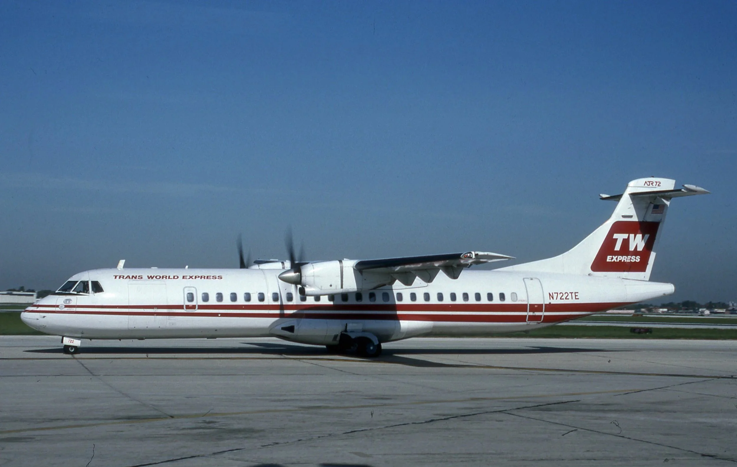 N722TE ATR.72 TRANS WORLD EXPRESS MDW