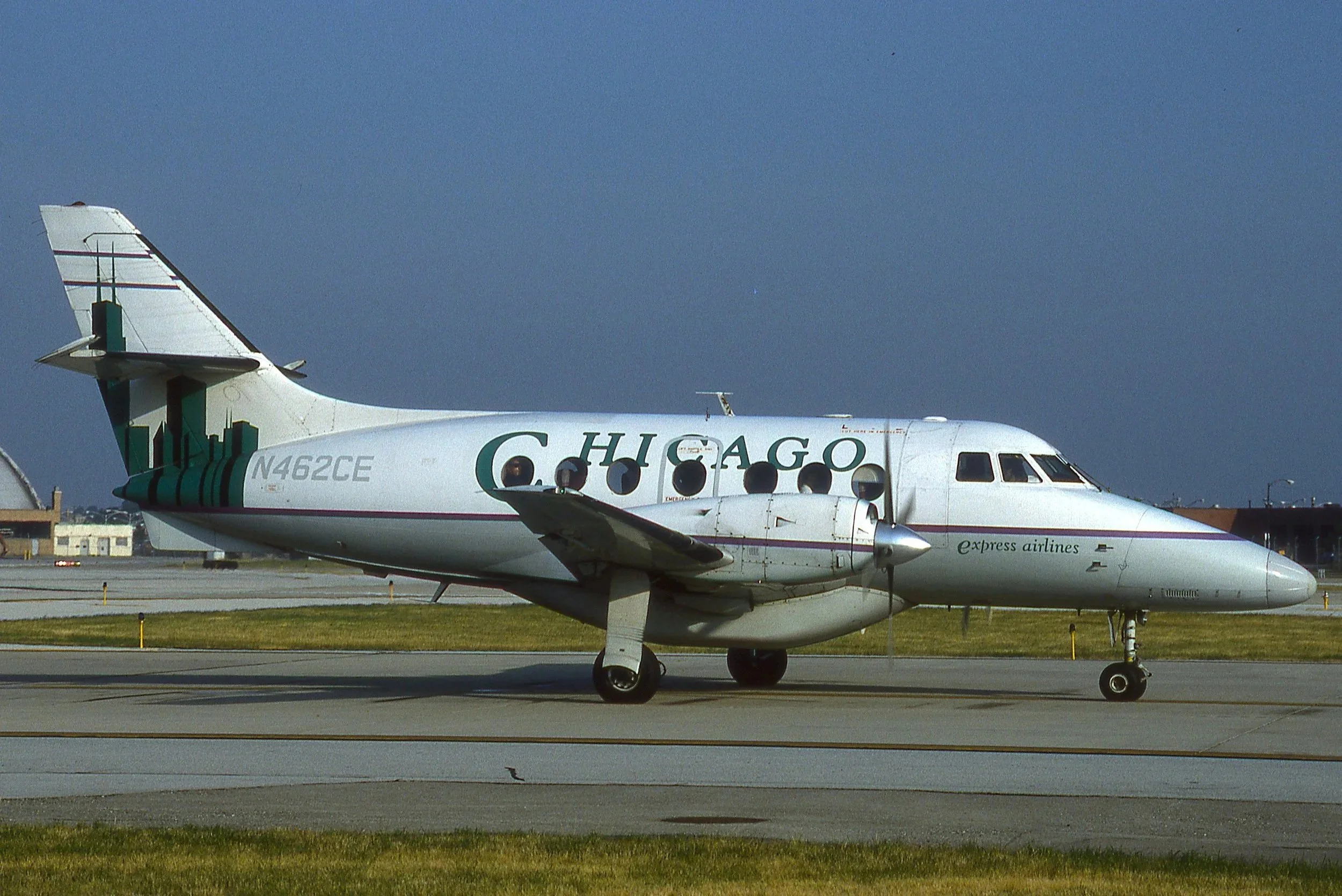 N562CE HP-137 CHICAGO EXPRESS MDW