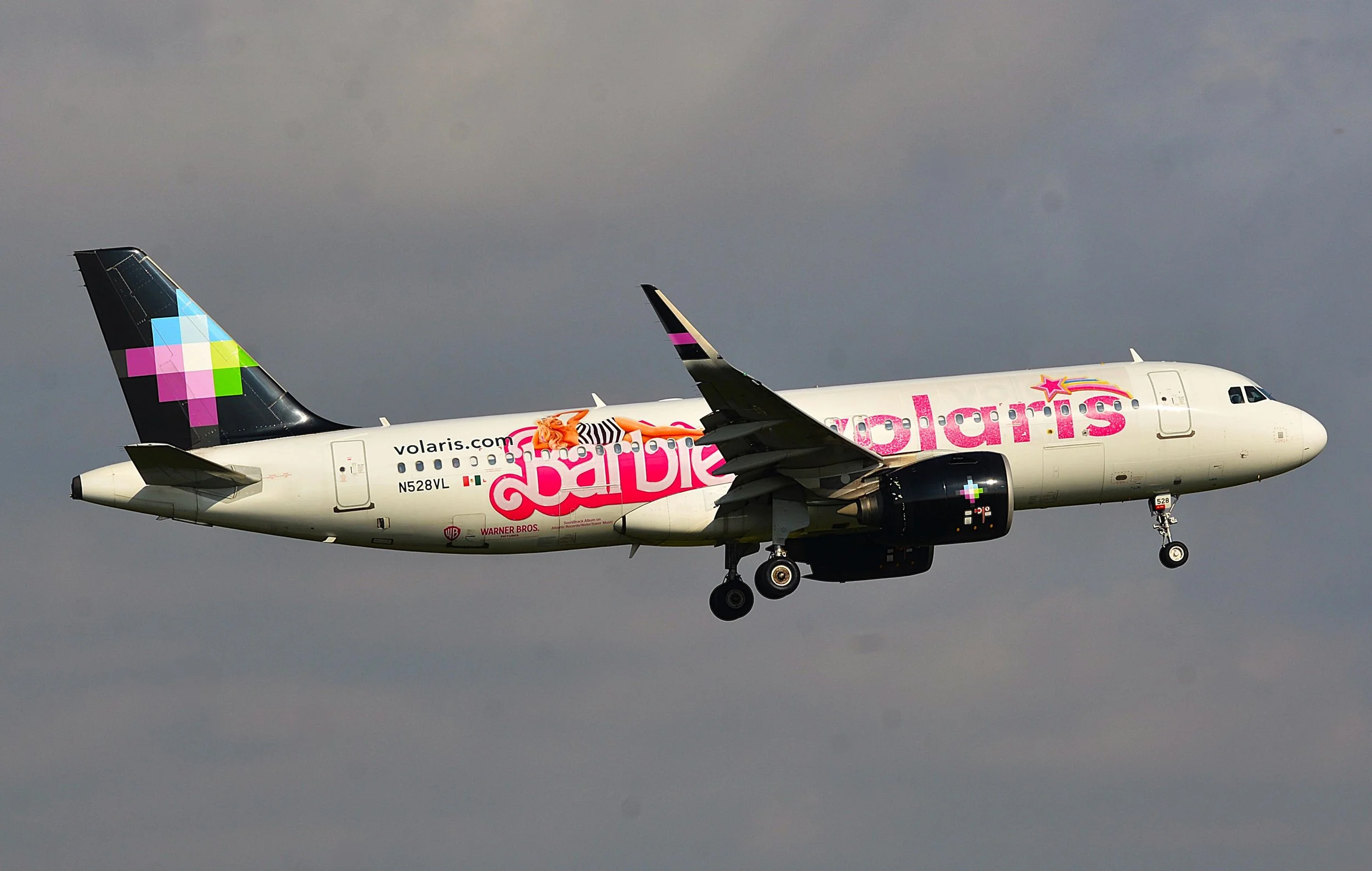 N529VL VOLARIS BARBIEY DOLL  ORD 10C