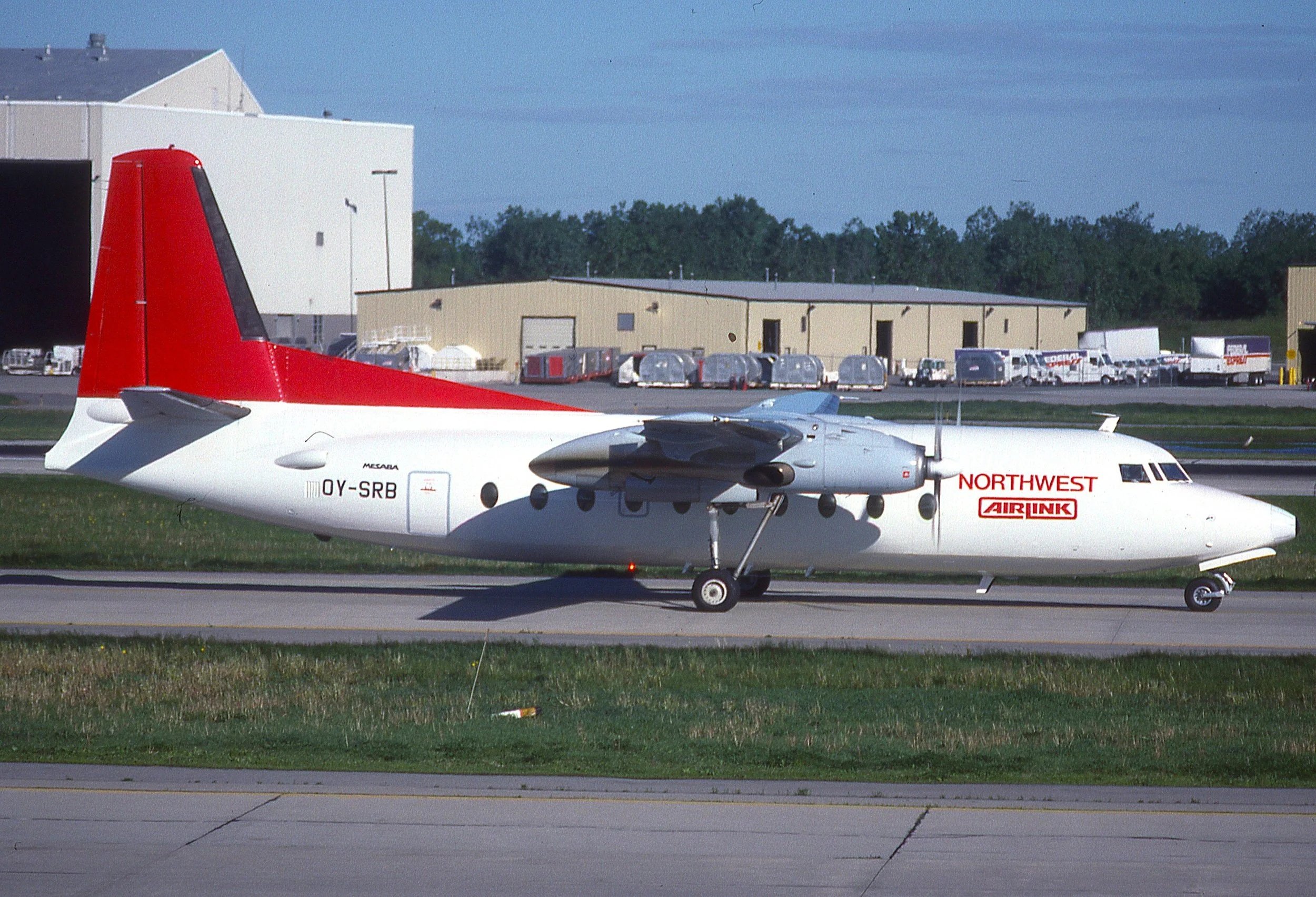 OY-SRB NORTHWEST AIRLINK DTW