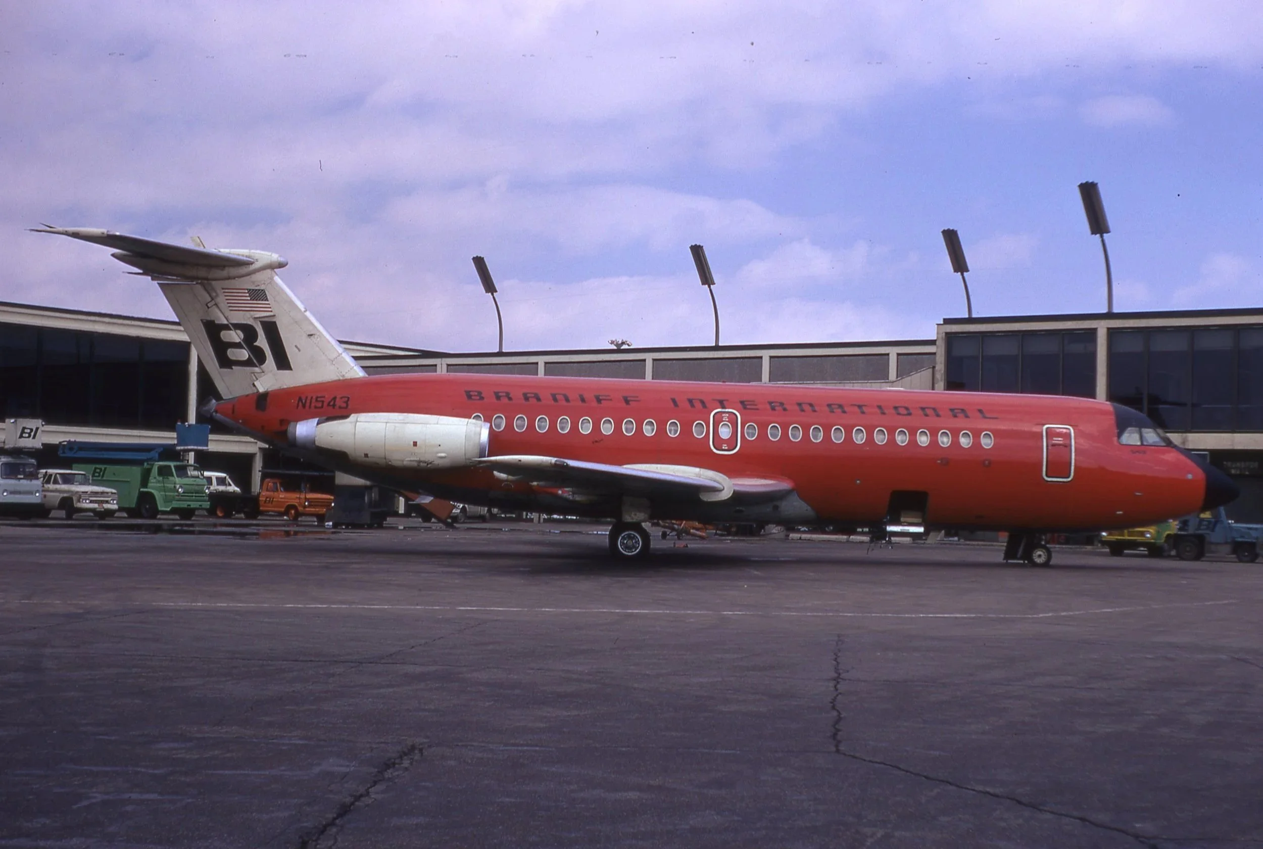 N1543 BAC-111 BRANIFF RED JELLY BEAN ORD