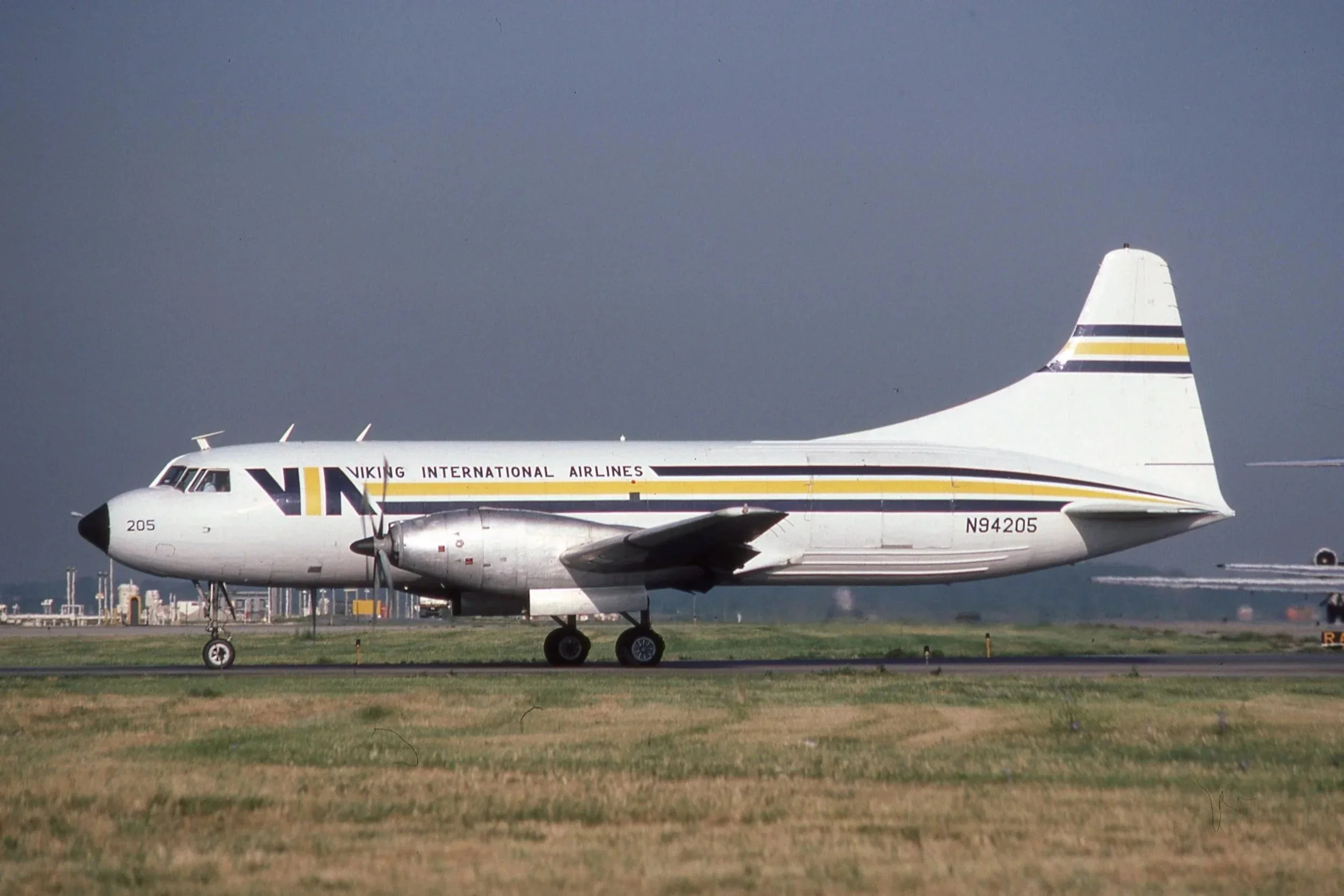 N94205 CV640 VIKING INTERNATIONAL ORD