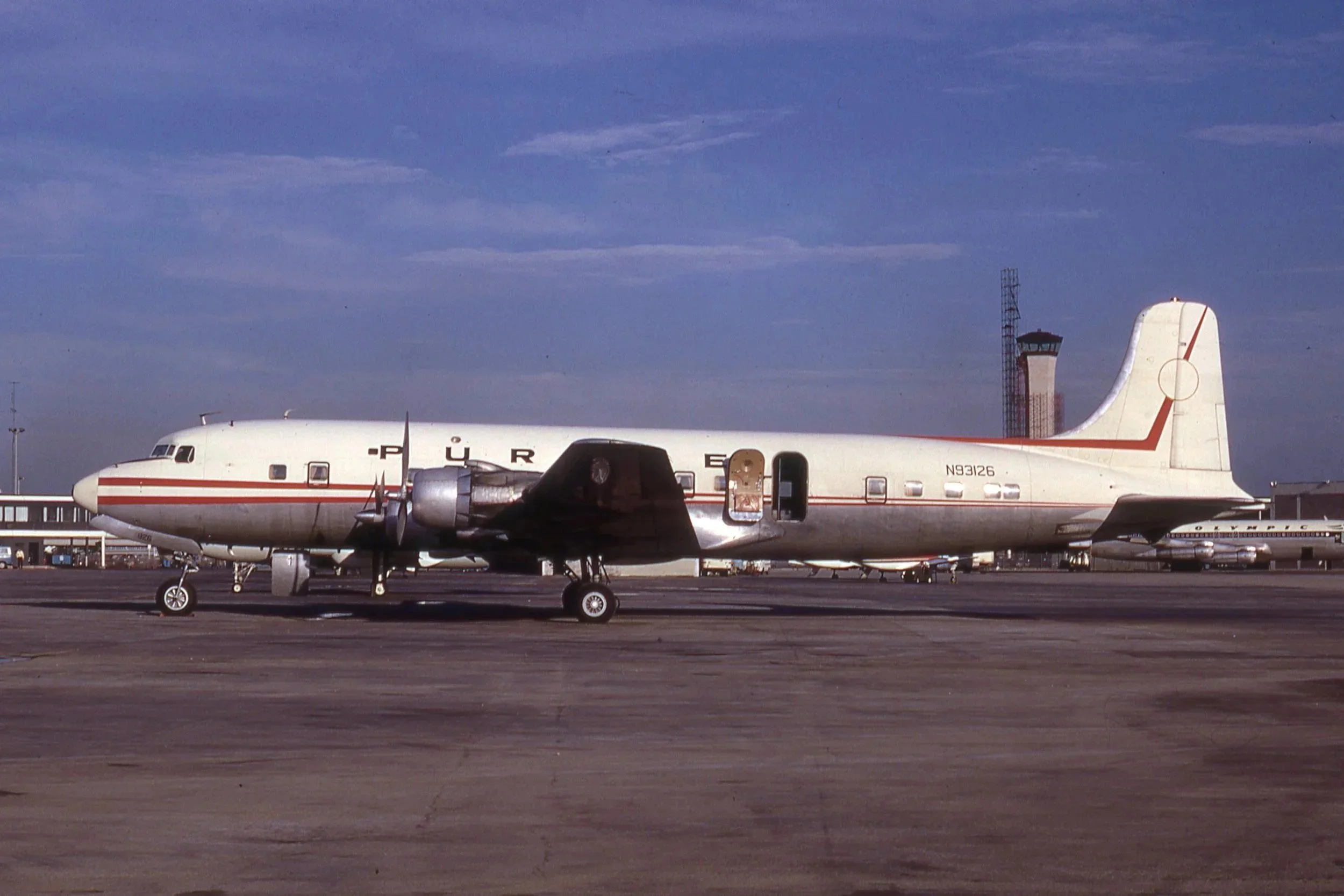 N93126 DC-6 PURDUE BUTLER RAMP ORD