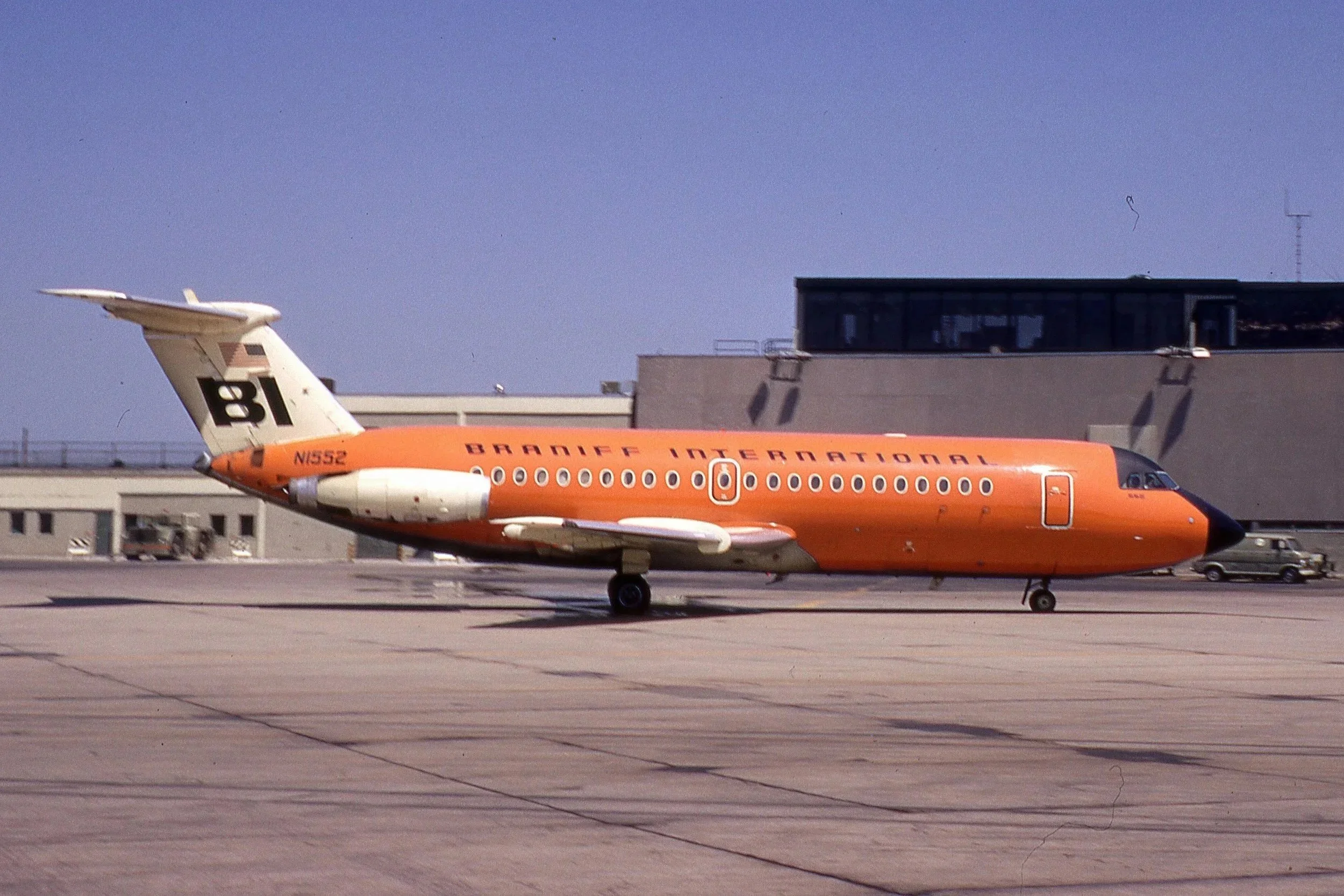 N1552 BAC-111 BRANIFF ORANGE  JELLY BEAN ORD