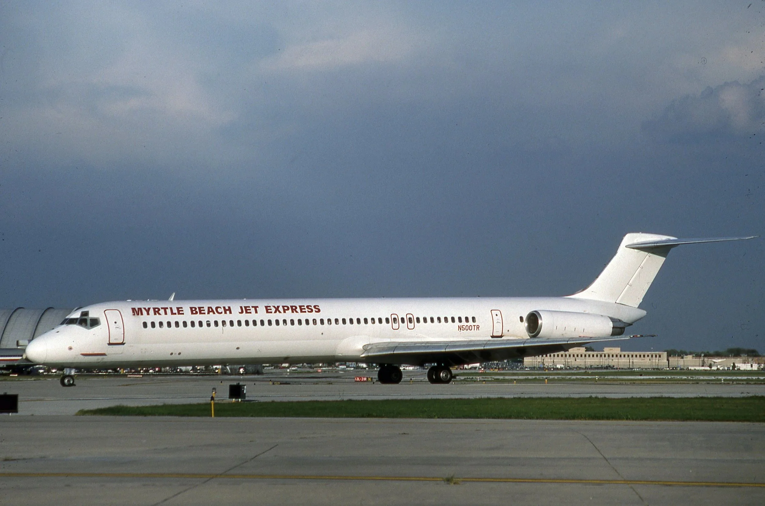 N500TR MD--80 MYRTLE BEACH JET EXPRESS MDW 31C