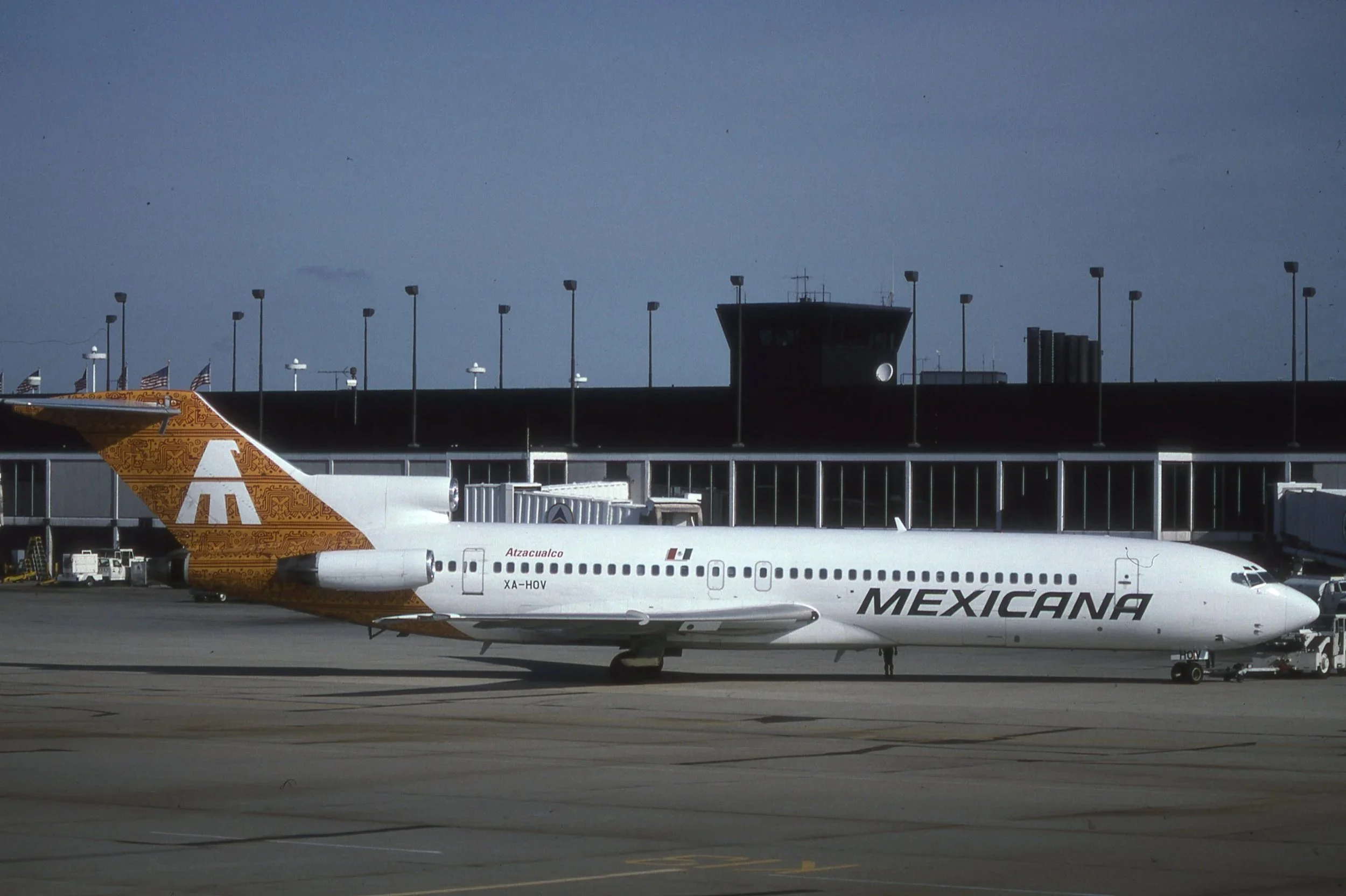 XA-IOV B727-200 NEXICANA ORD