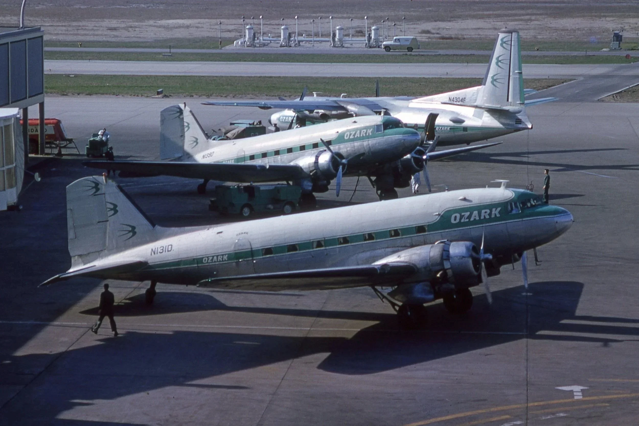 OZARK DC-3 PAIR AT ORD