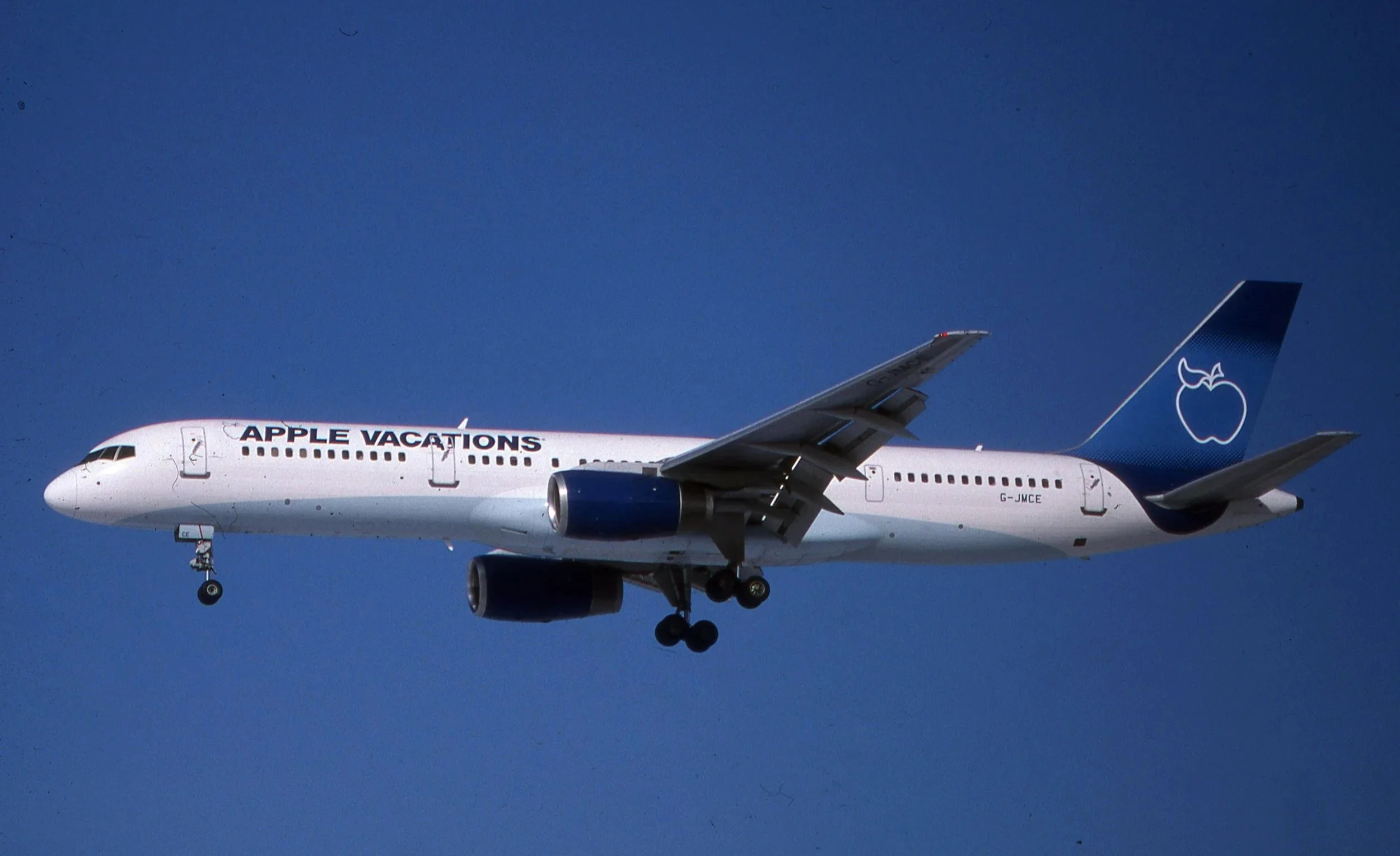 G-JMCE B757-200 APPLE VACATION ORD 27L