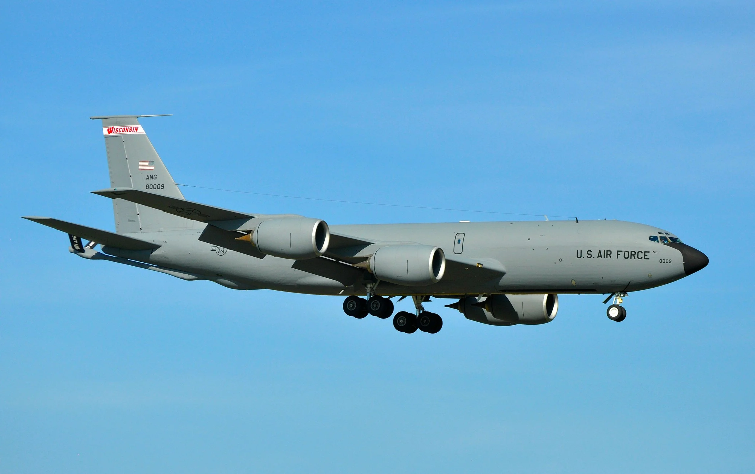 KC-135 80009 WISCONSIN ANG MKE