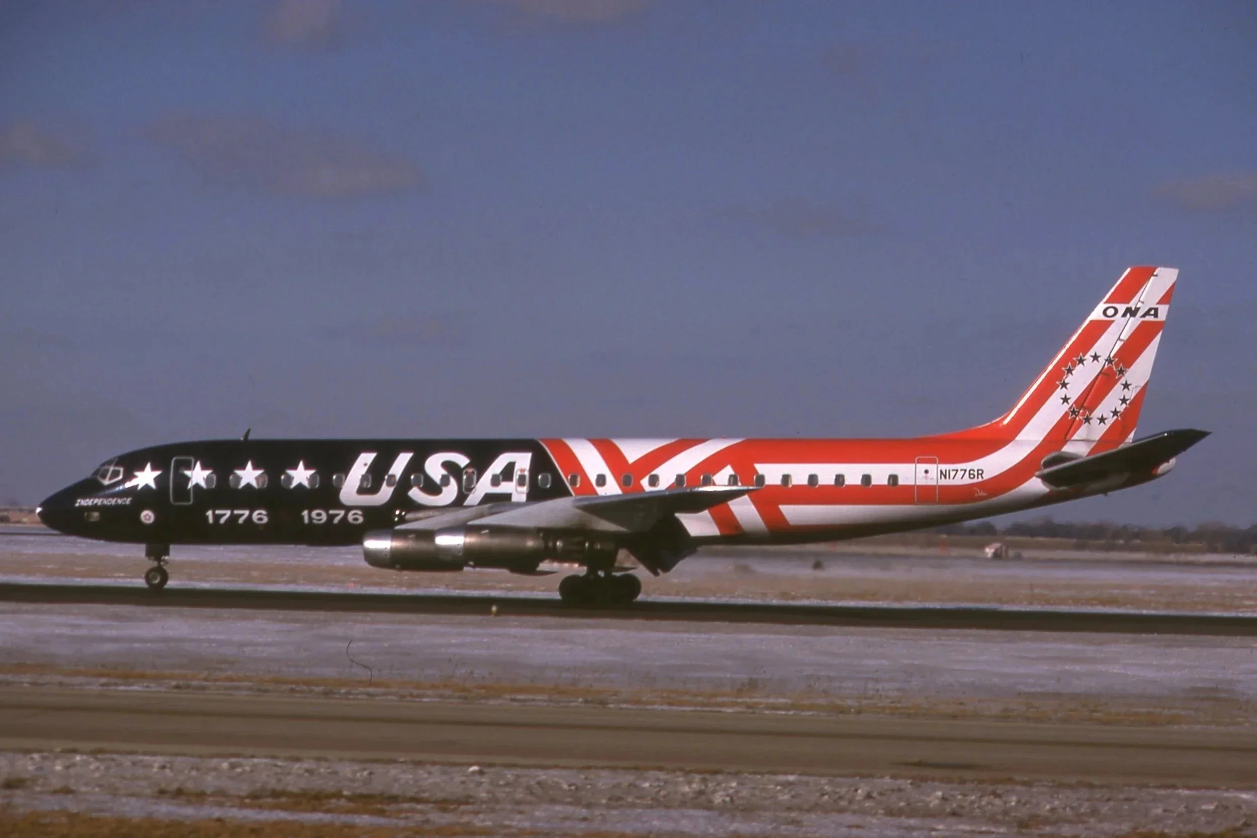 N1776R ONA DC-8-30 USA COLORS 27R ORD