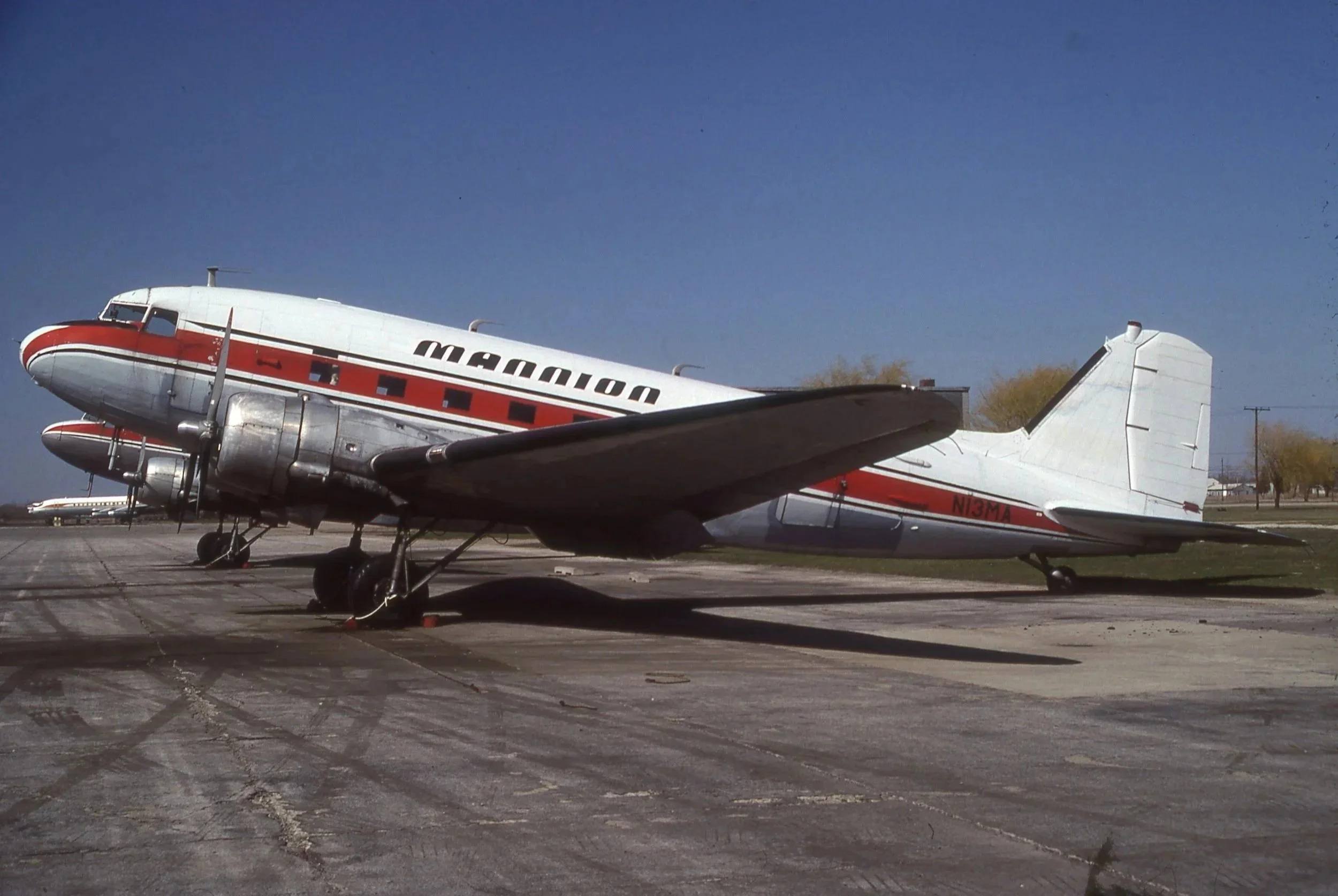 N13MA DC-3 MANNION YIP