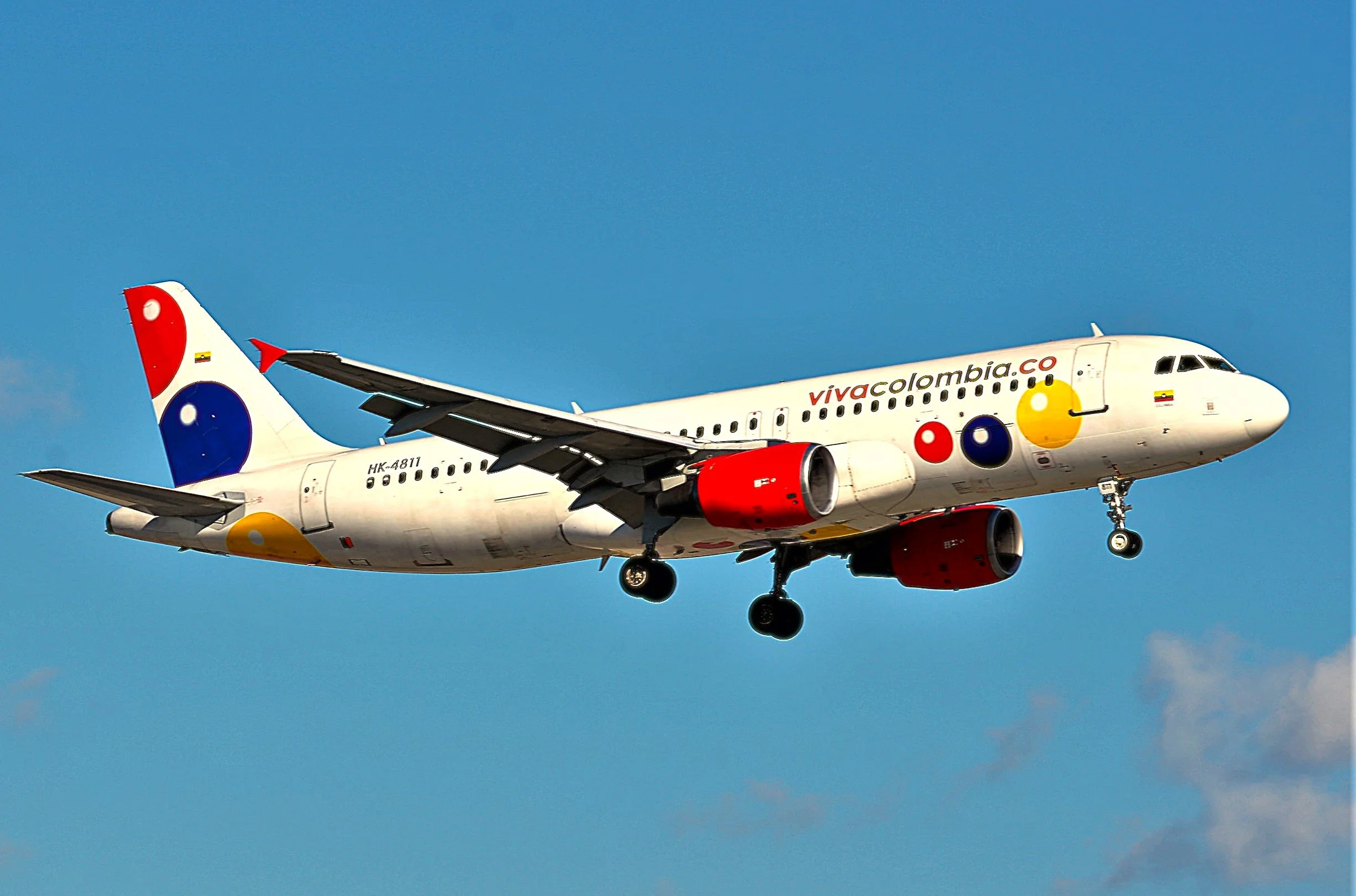 HK-4811 A320 VIVA COLOMBIA  MIA