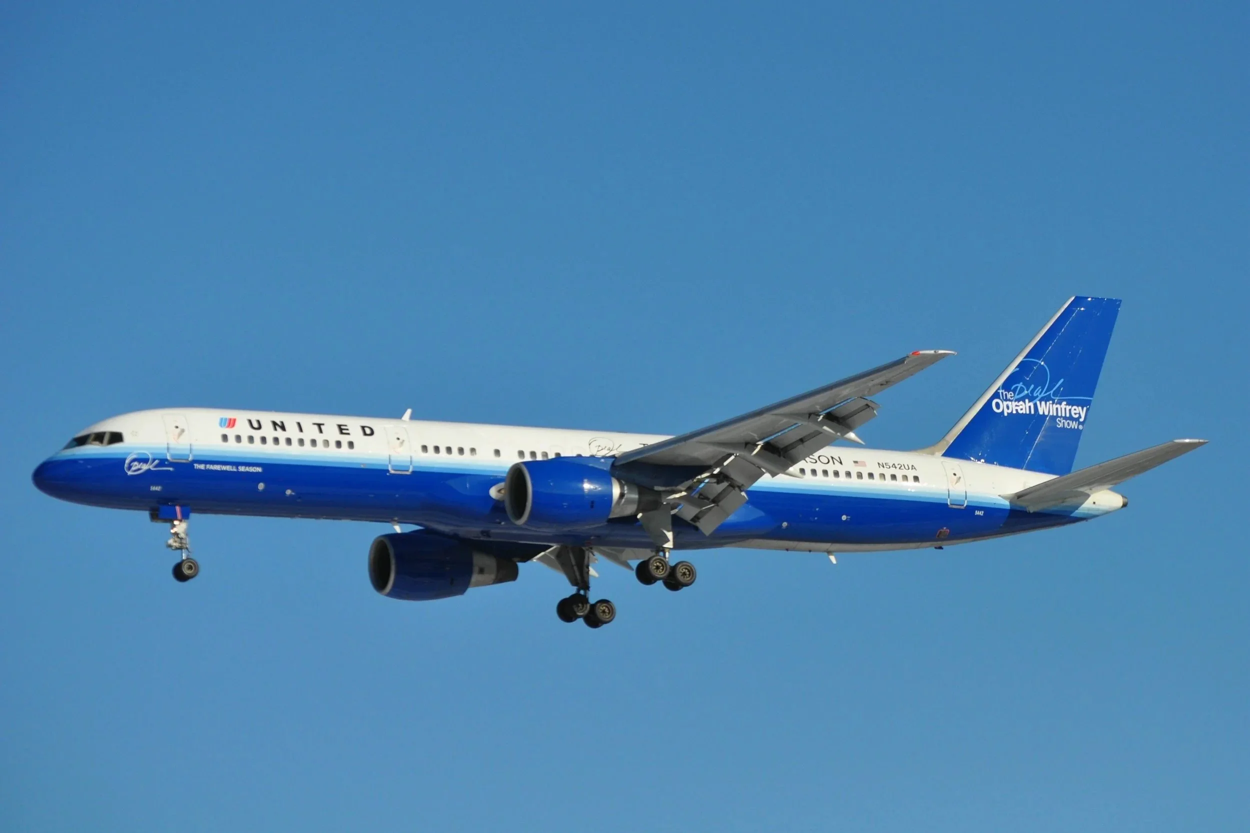 N542UA B757-200 UNITED OPRAN WINFREY TAIL COLORS ORD 22R