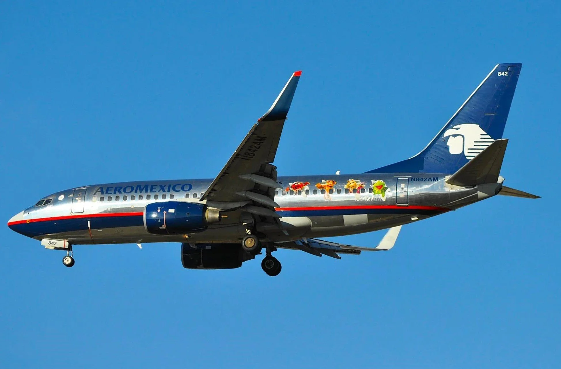 N842AM B737 NUFFITS COLORS MDW 31C