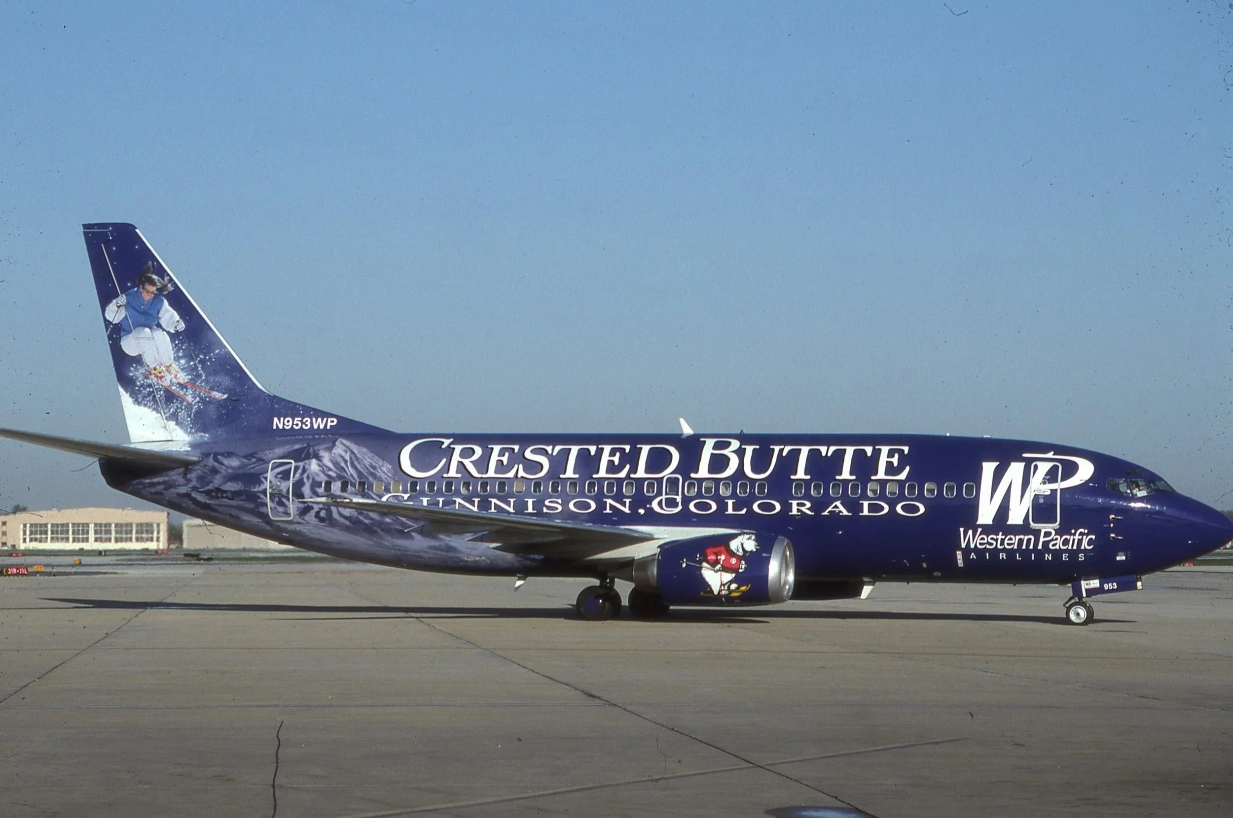 N953WP B737 WEST PAC CRESTED BUTTE MDW