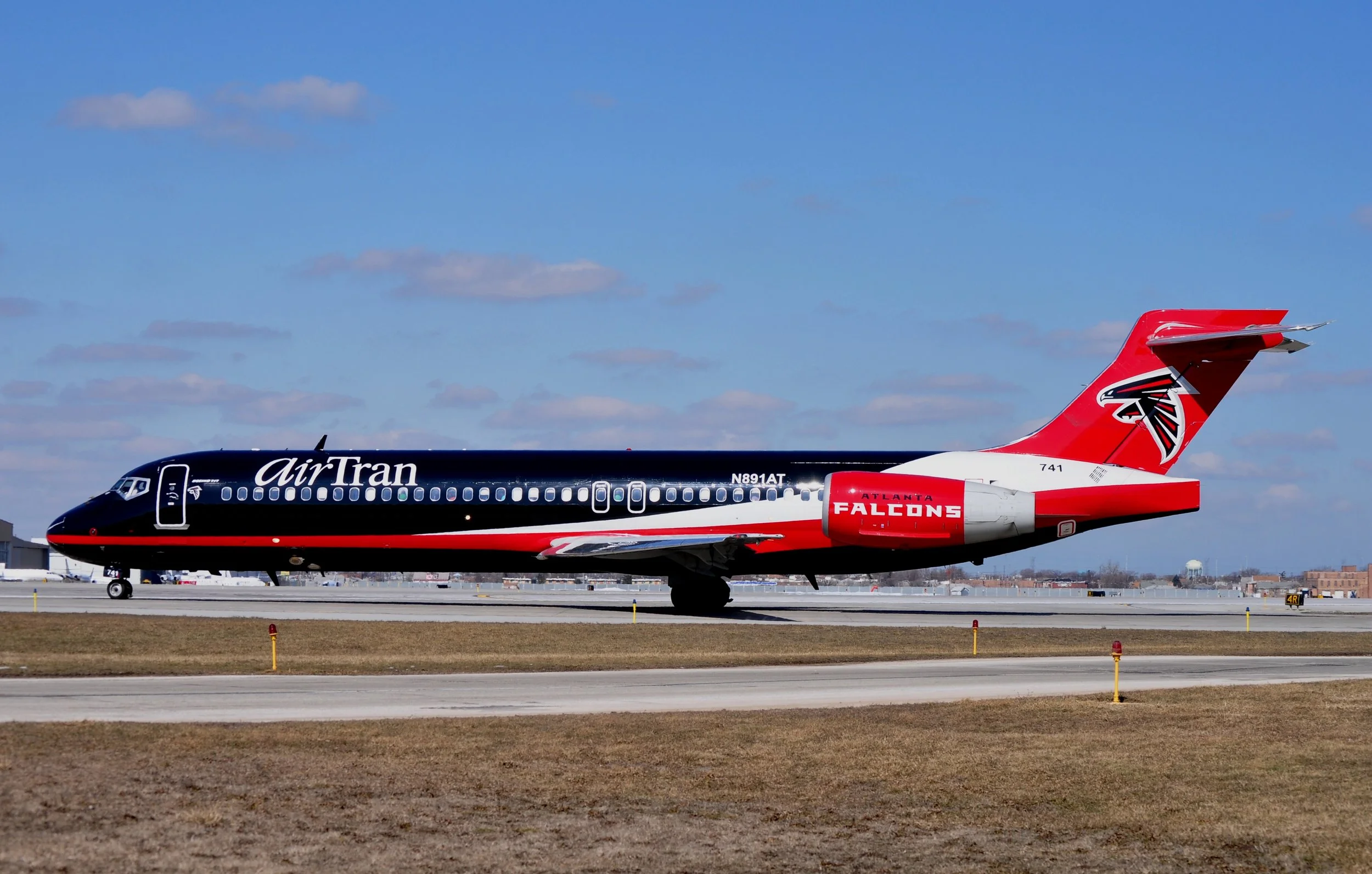 N891AT B717 AIR TRAN ATLANTA FALCONS COLORS MDW