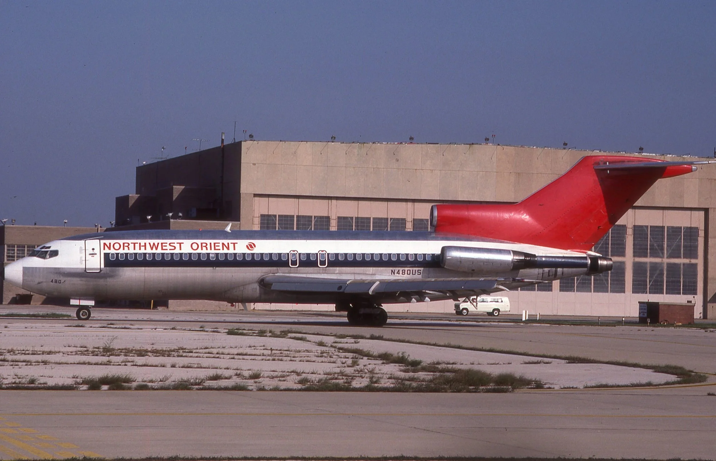 N480US B727-100 NORTHWEST ORIENT 22R MDW