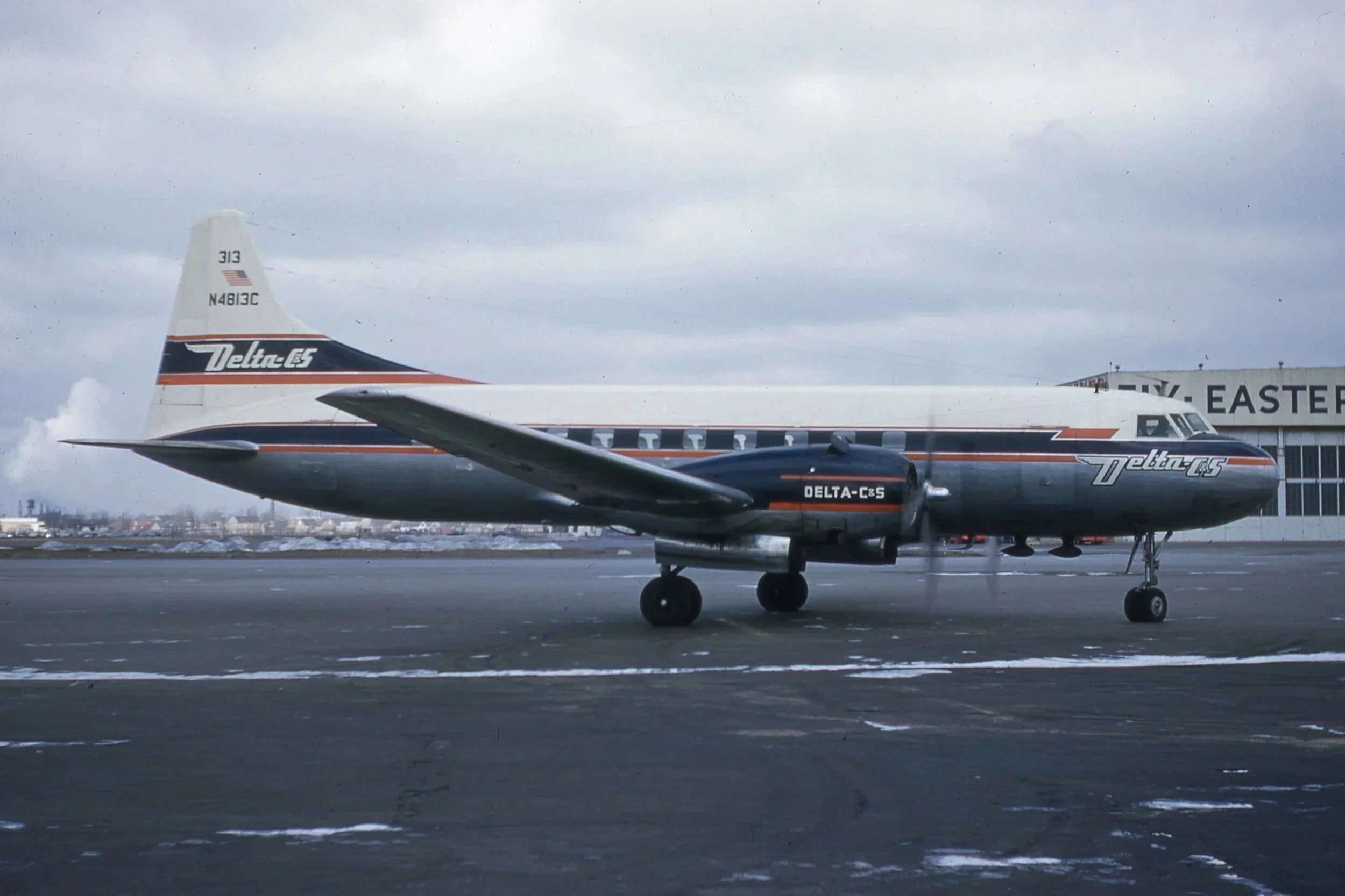 N4813C CV440 DELTA-CHICAGO SOUTHERN MDW
