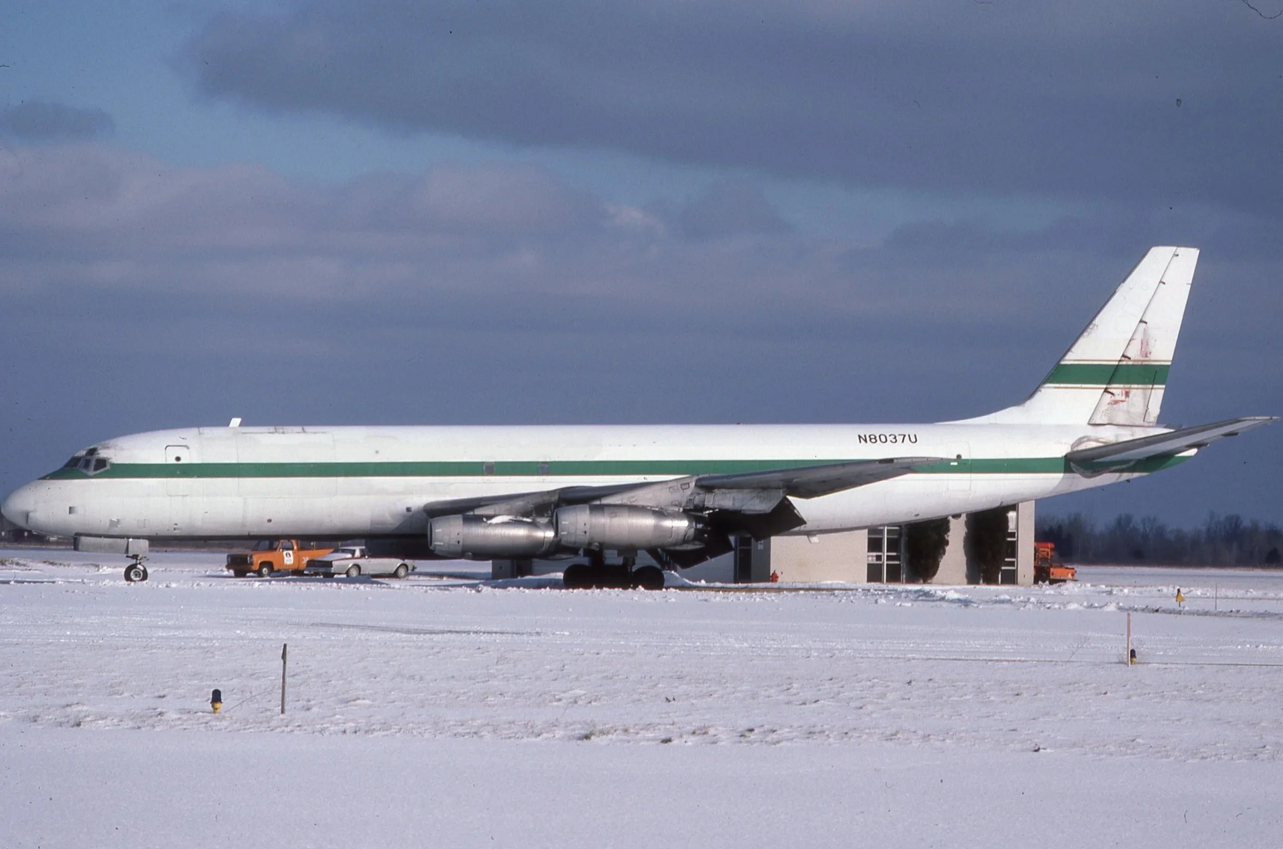 N8037U DC-8-30 YIP