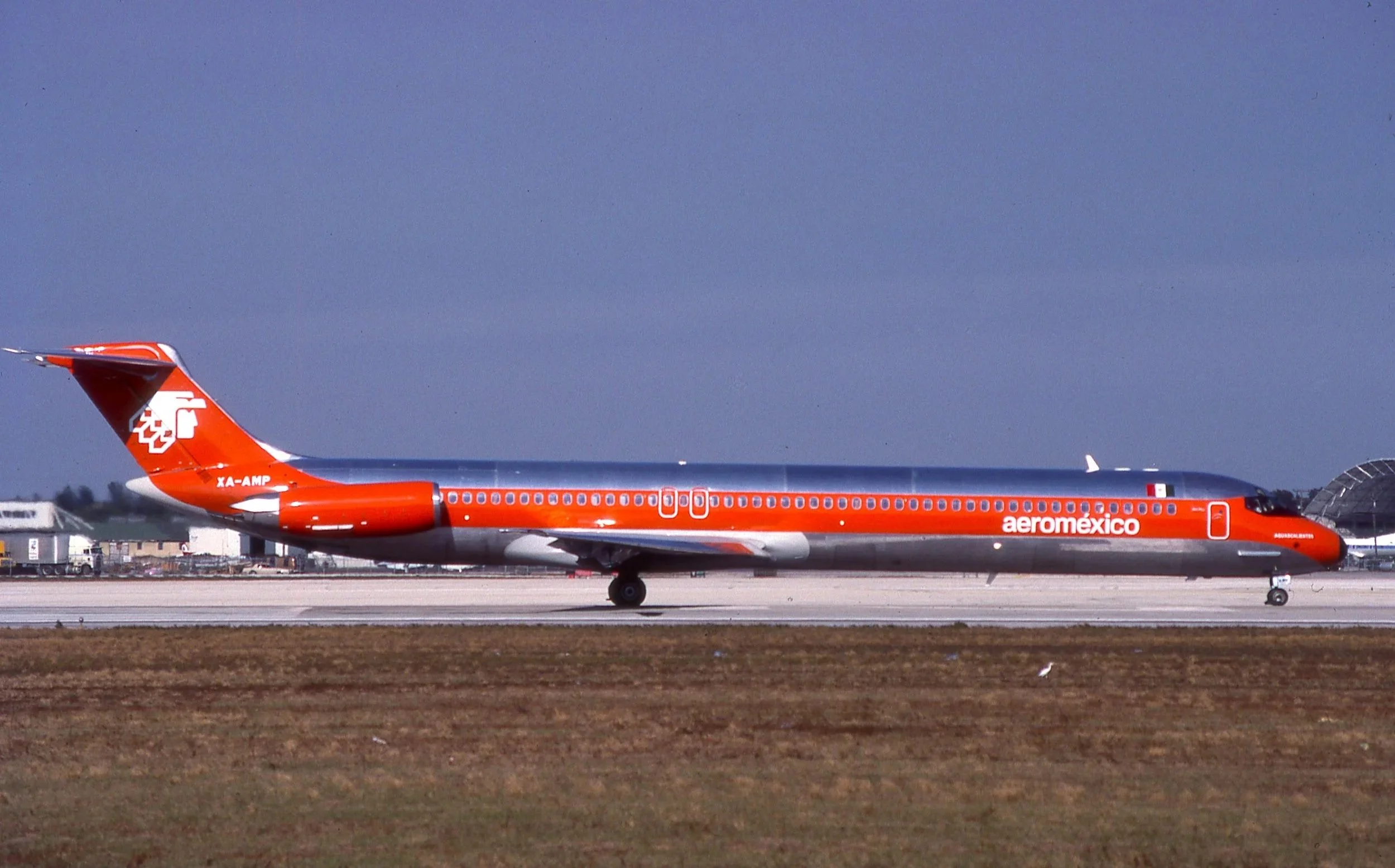 XA-AMP AEROMEXICO MD-80 MIA