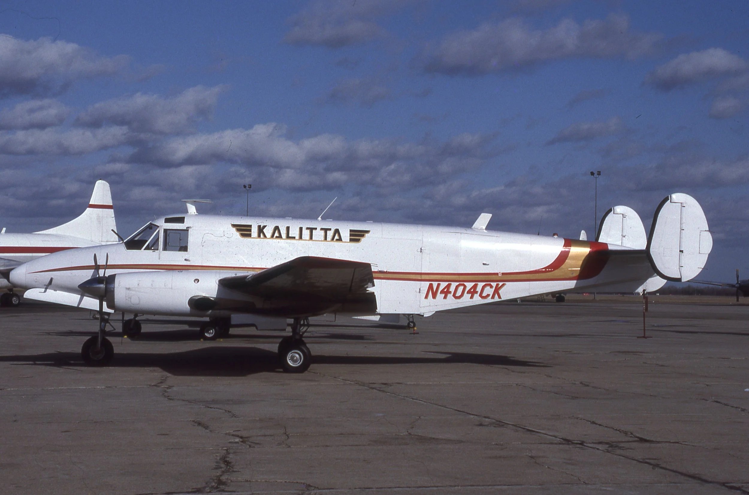 N404CK TUBRO BEECH 18 KALITTA YIP