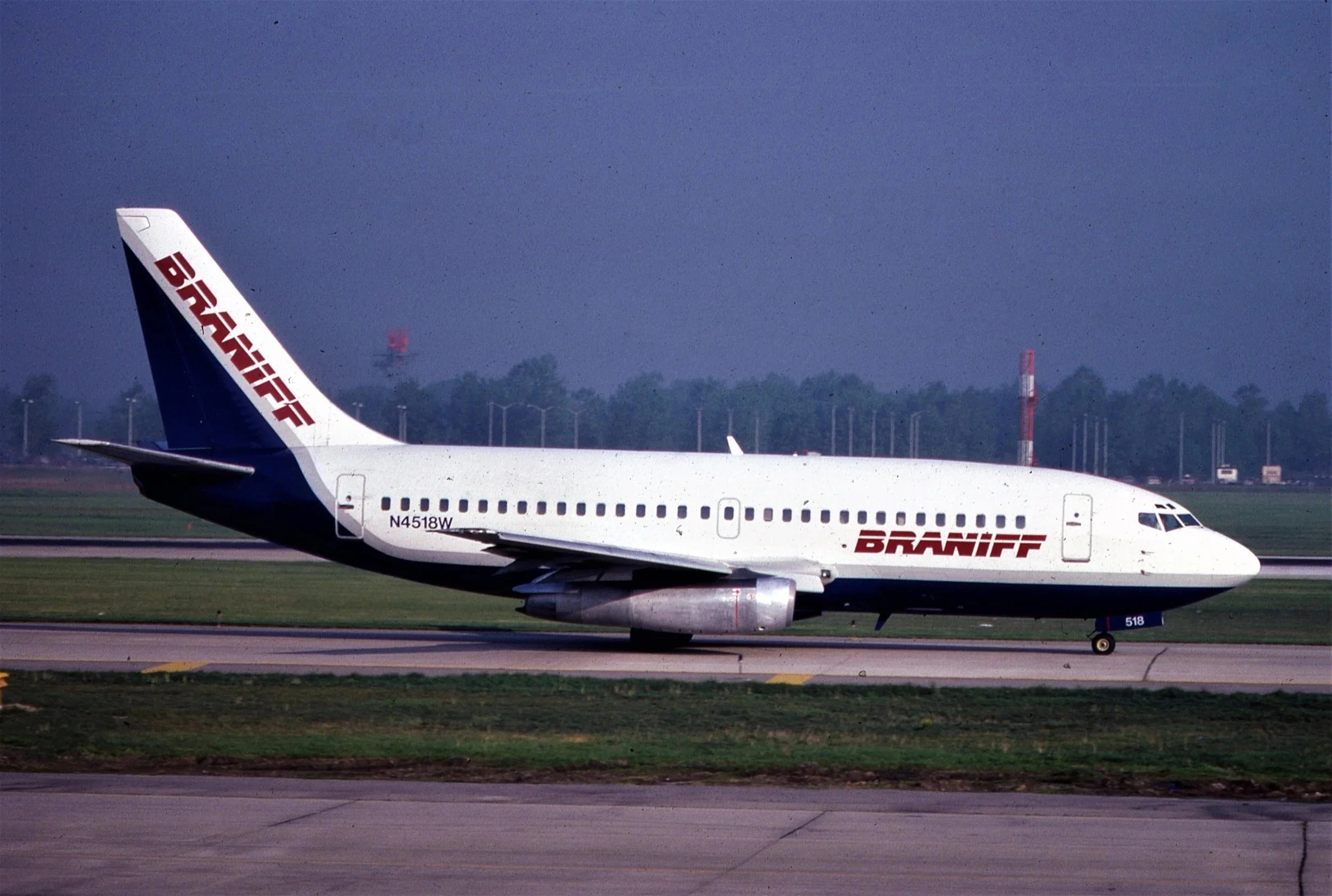 N4518W B737-200 BRANIFF DTW