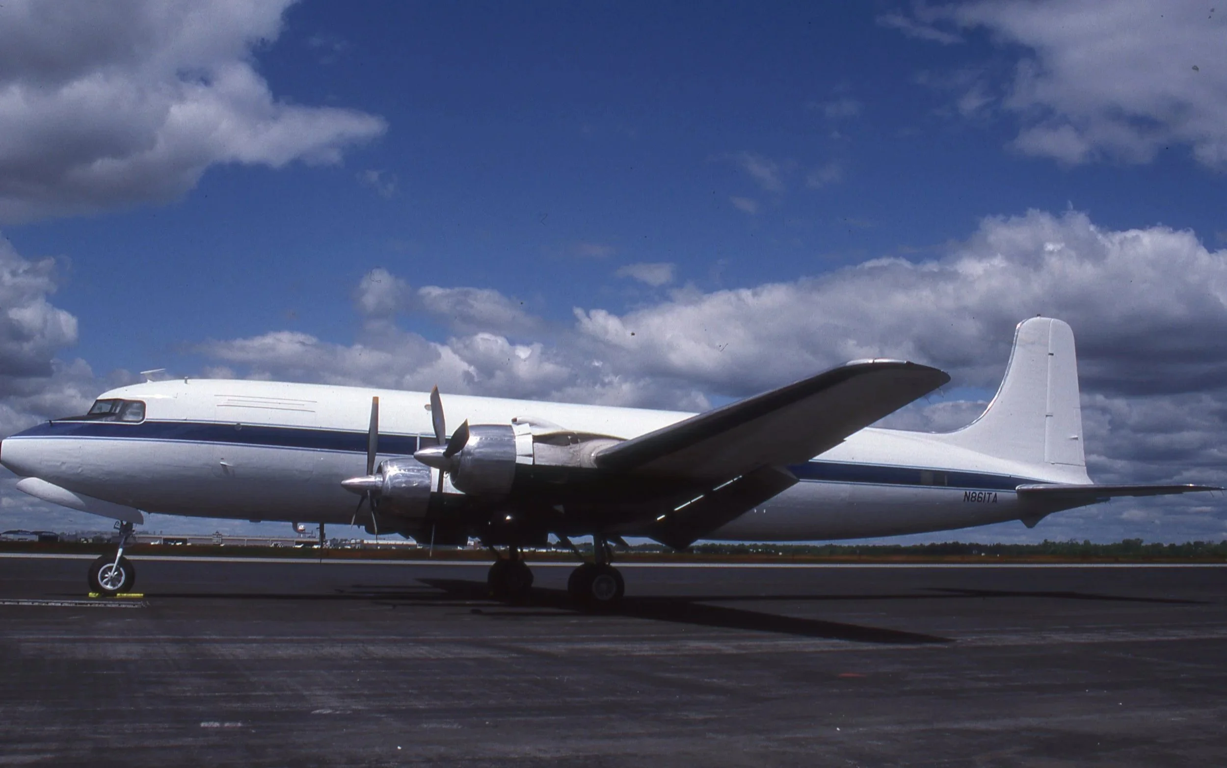 N961TA DC-6 YIP