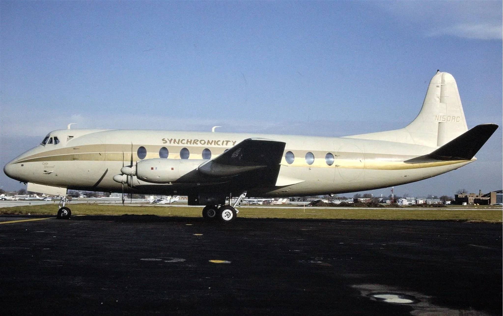 N150RC VISCOUNT 700 SYNCHRONICITY MDW
