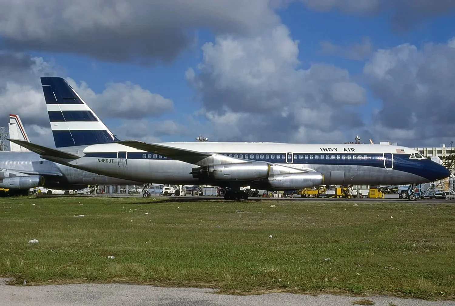 N880JD CV880 INDY AIR MIA