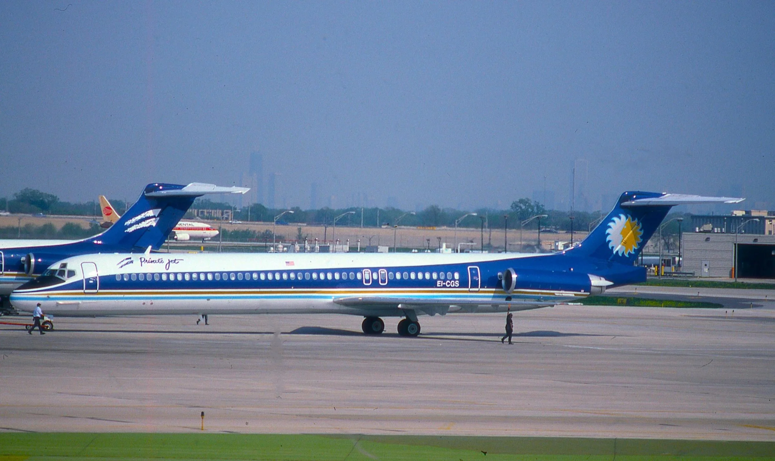 EI-CGS MD-80 PRIVATE JET ORD