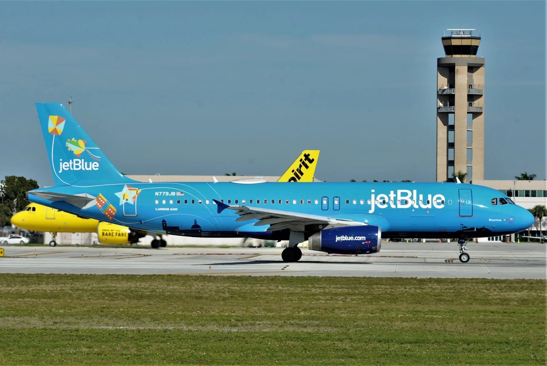 N779JB A320 FLL