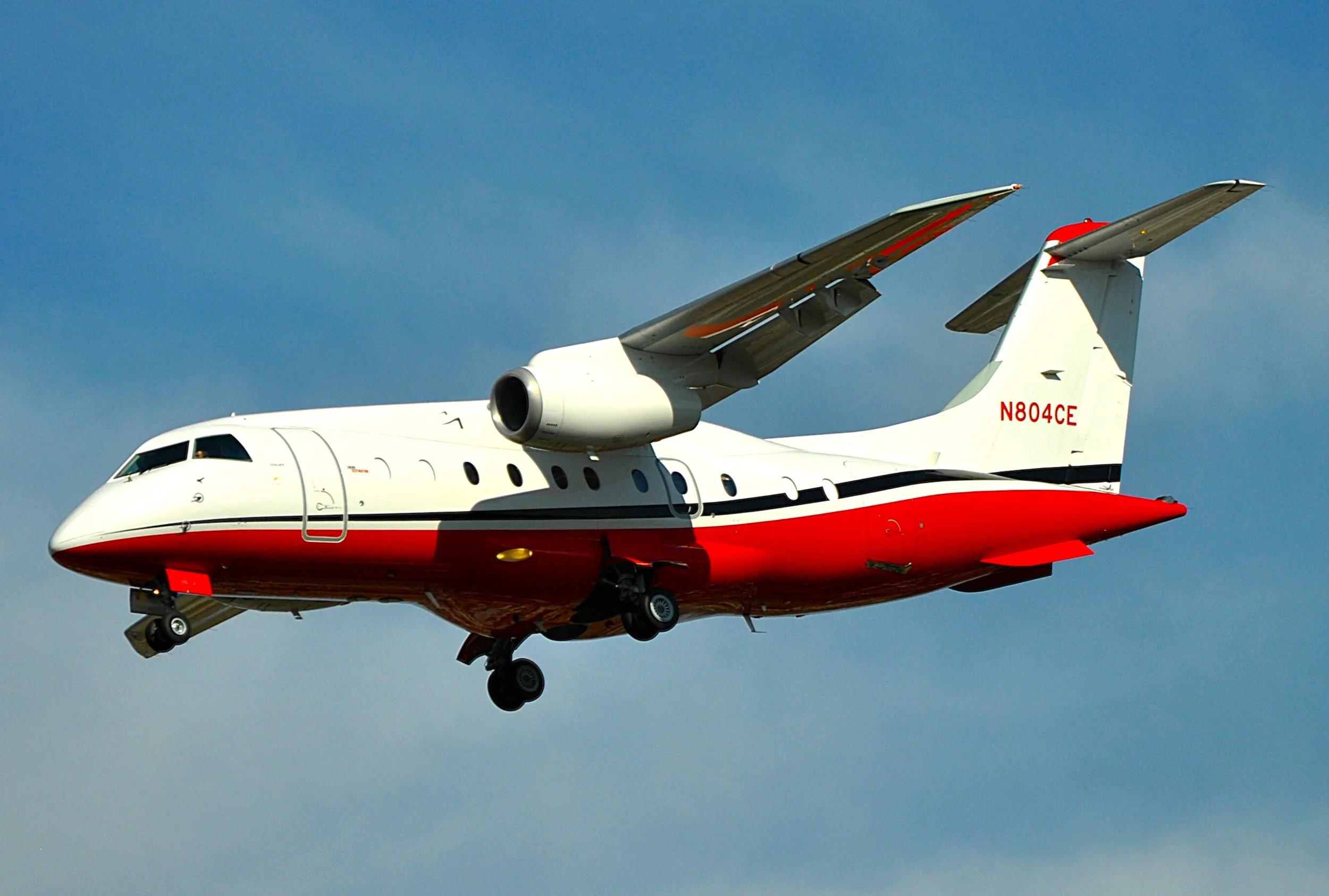 N804CE DORNIER 328J MIDAY 31C